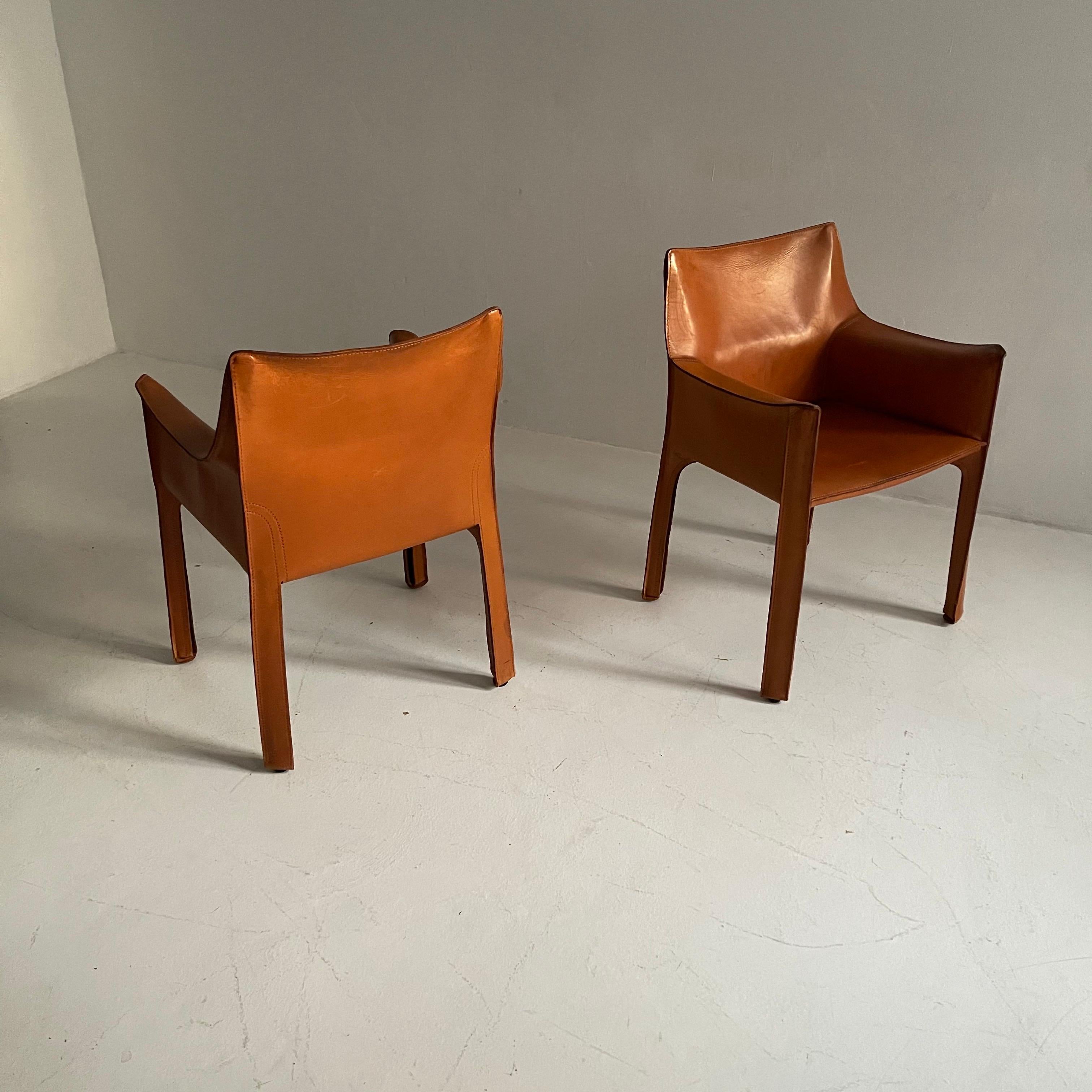 Mario Bellini Cassina CAB 413 Pair Armchairs in Patinated Cognac Leather, 1970s In Good Condition In Vienna, AT