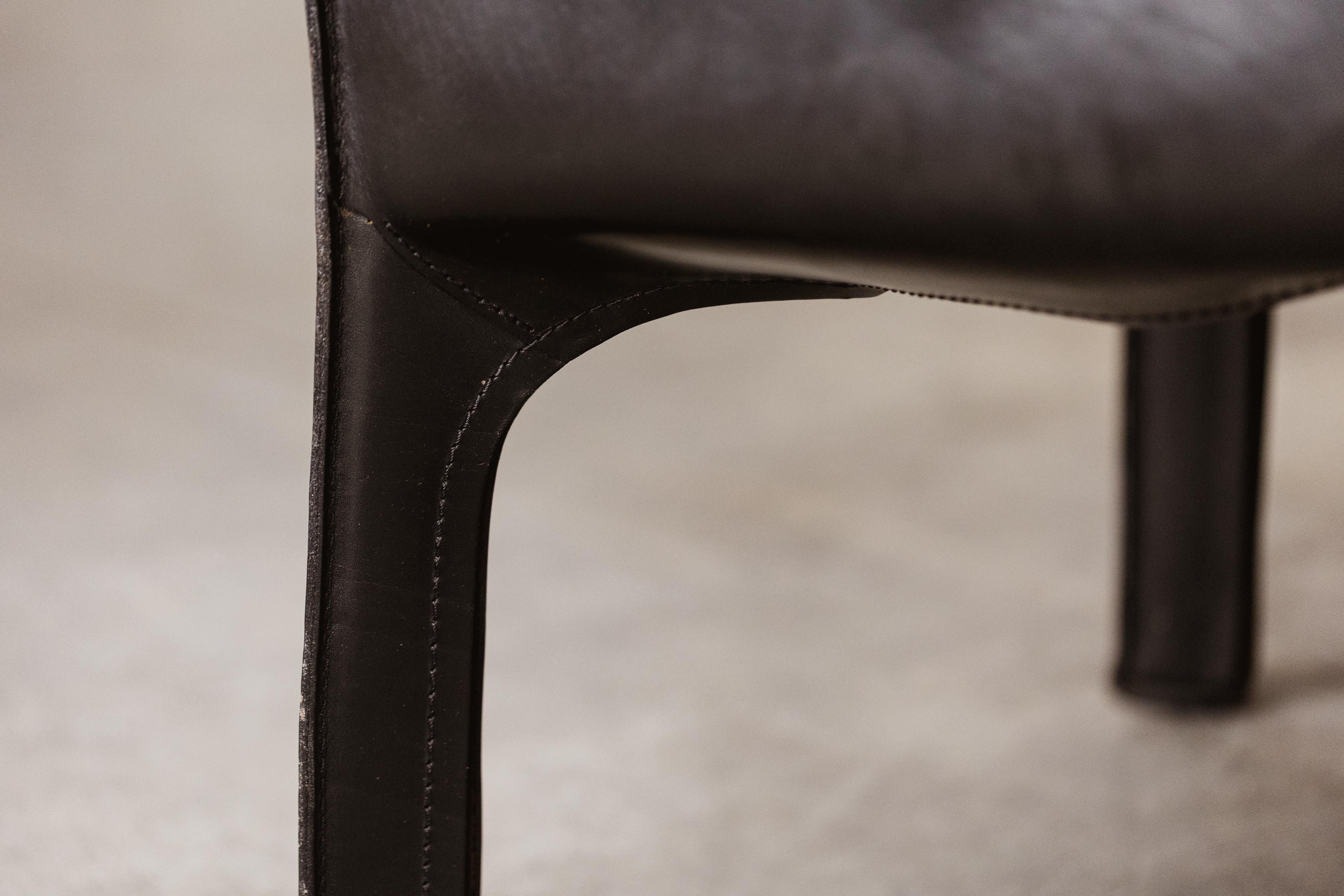 Mario Bellini “CAB” 414 Chair for Cassina, Black Leather, 1977, Set of 1 In Excellent Condition For Sale In Lonigo, Veneto