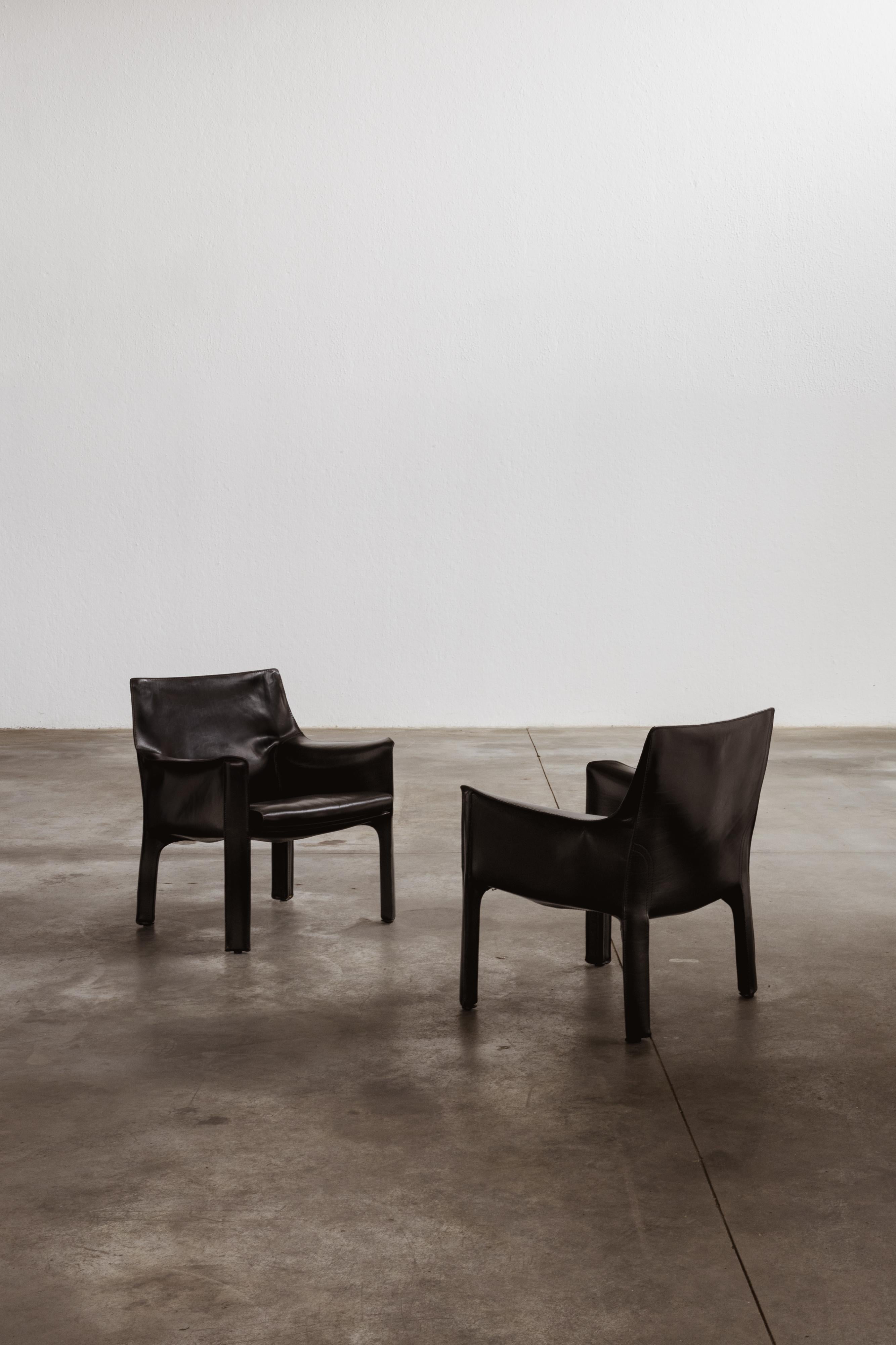 Mario Bellini CAB 414 Stühle für Cassina, Schwarzes Leder, 1977, 2 Stück im Angebot 1