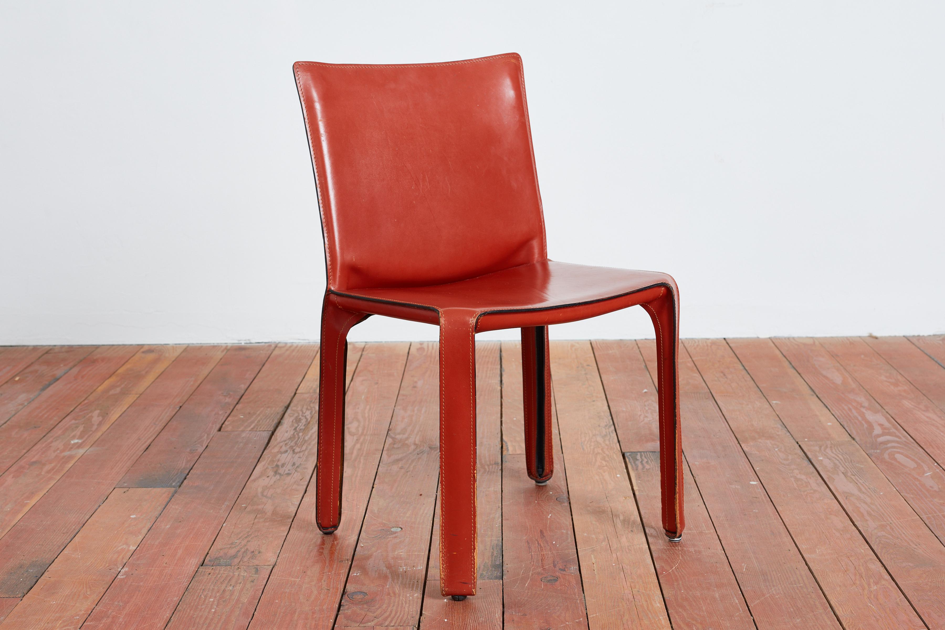 Mario Bellini „Cab“-Stühle  (Italienisch) im Angebot