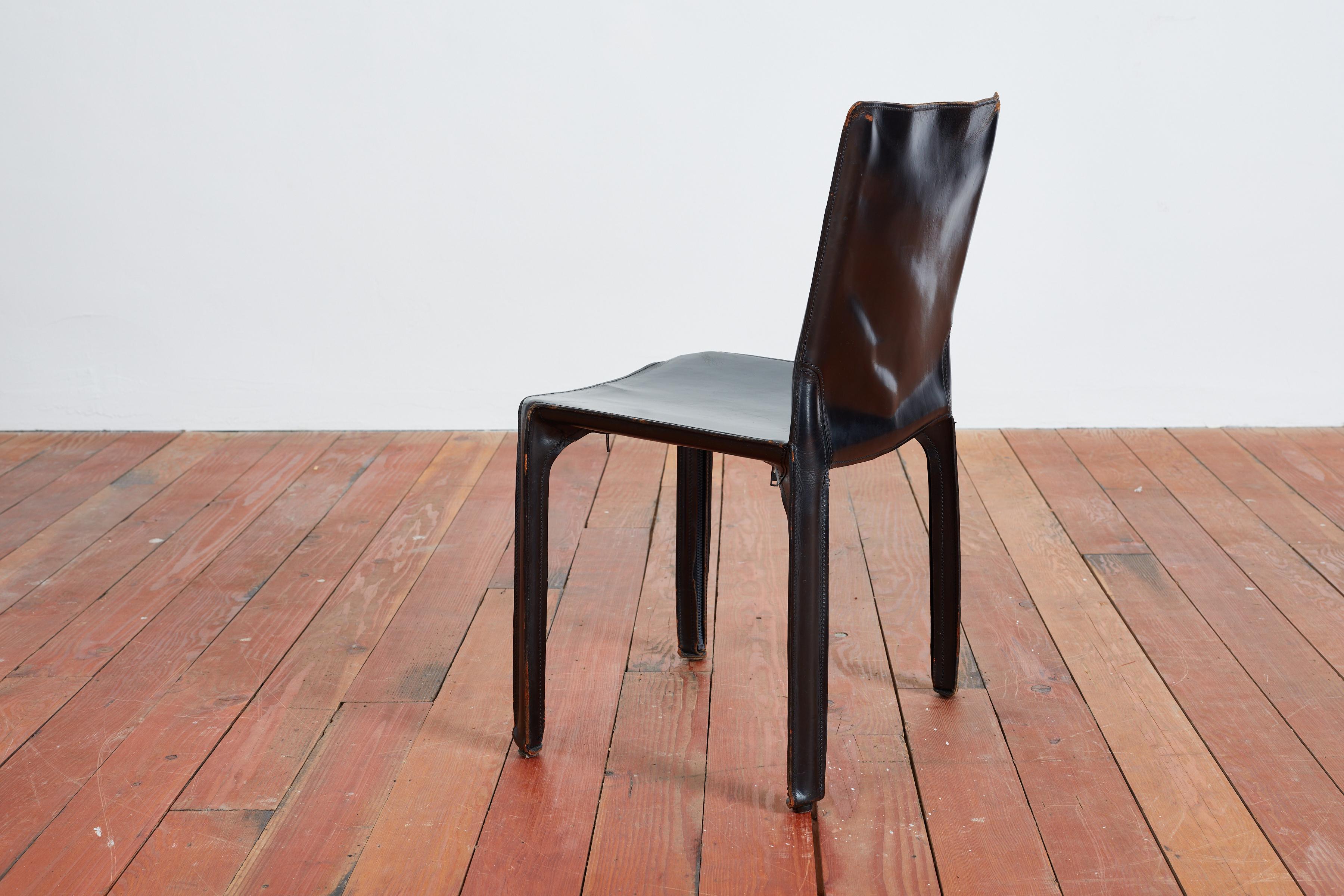 Mario Bellini „Cab“-Stühle (Ende des 20. Jahrhunderts) im Angebot