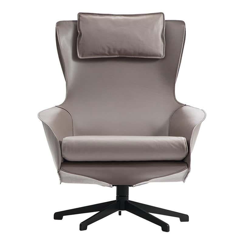 Mario Bellini 'Cab' Lounge Chair, by Cassina In New Condition For Sale In Barcelona, Barcelona