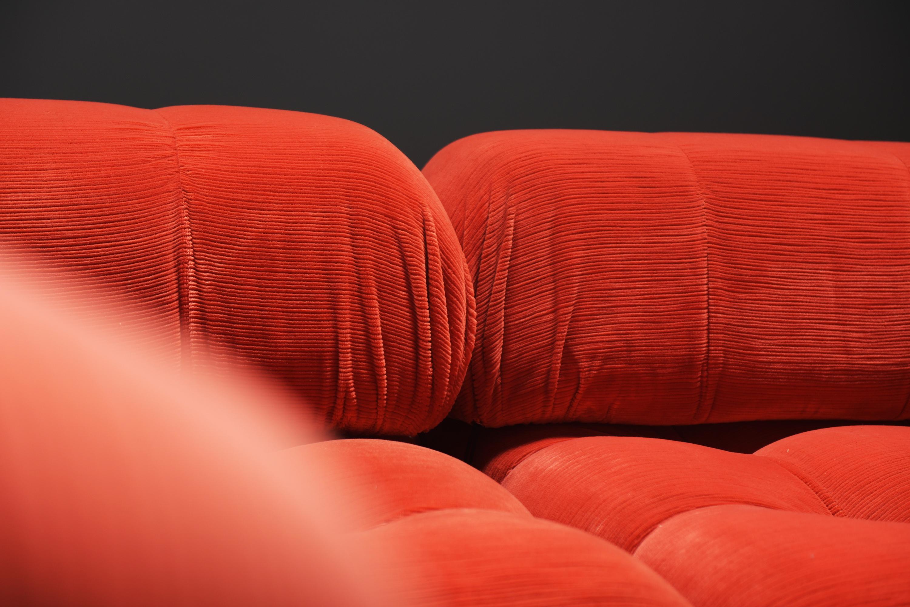 Mario Bellini “Camaleonda” Modular Sofa in Red Corduroy - Early B&B Italia ed. im Angebot 7