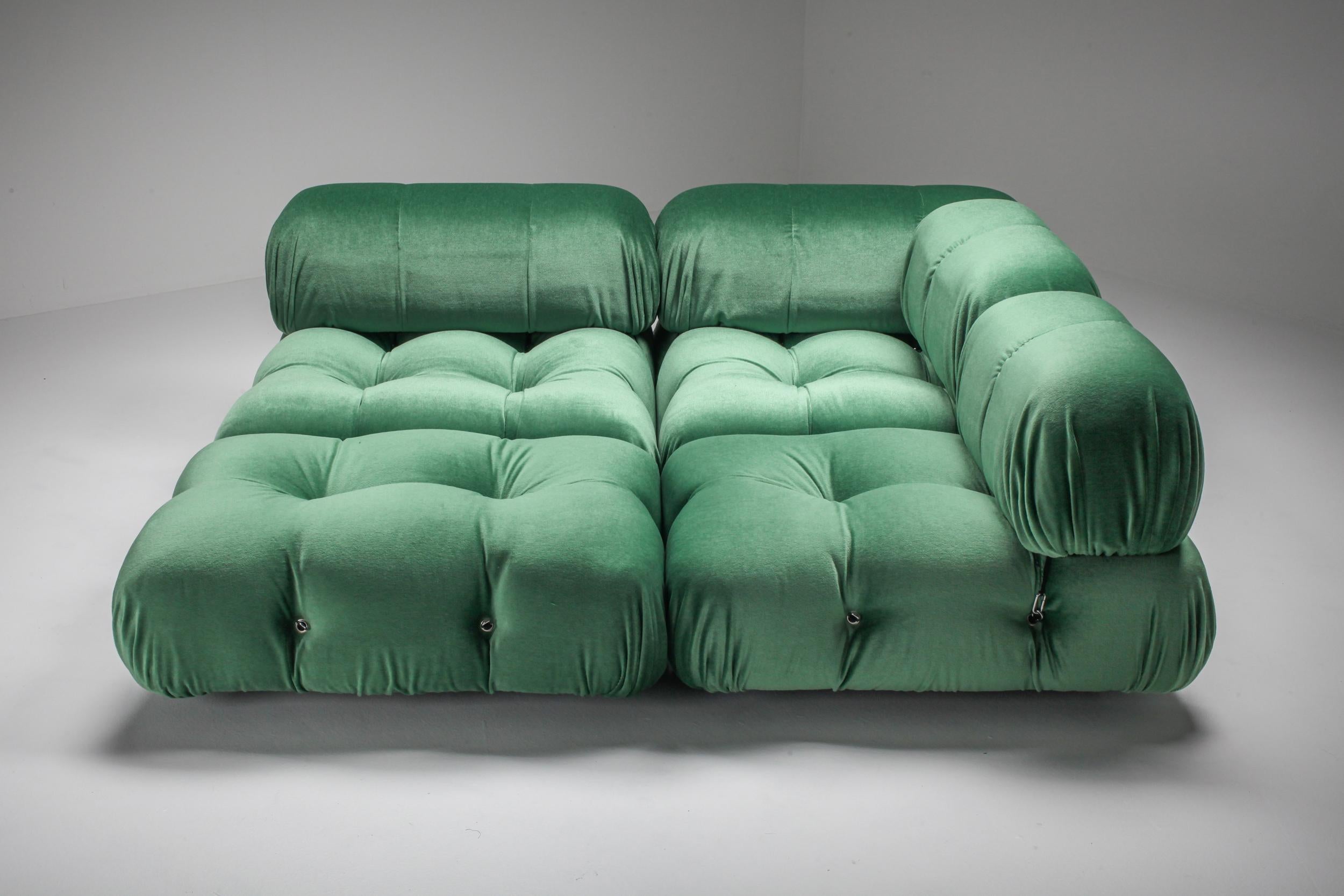 Mario Bellini Camaleonda in Pierre Frey Velvet Green Upholstery In Excellent Condition In Antwerp, BE