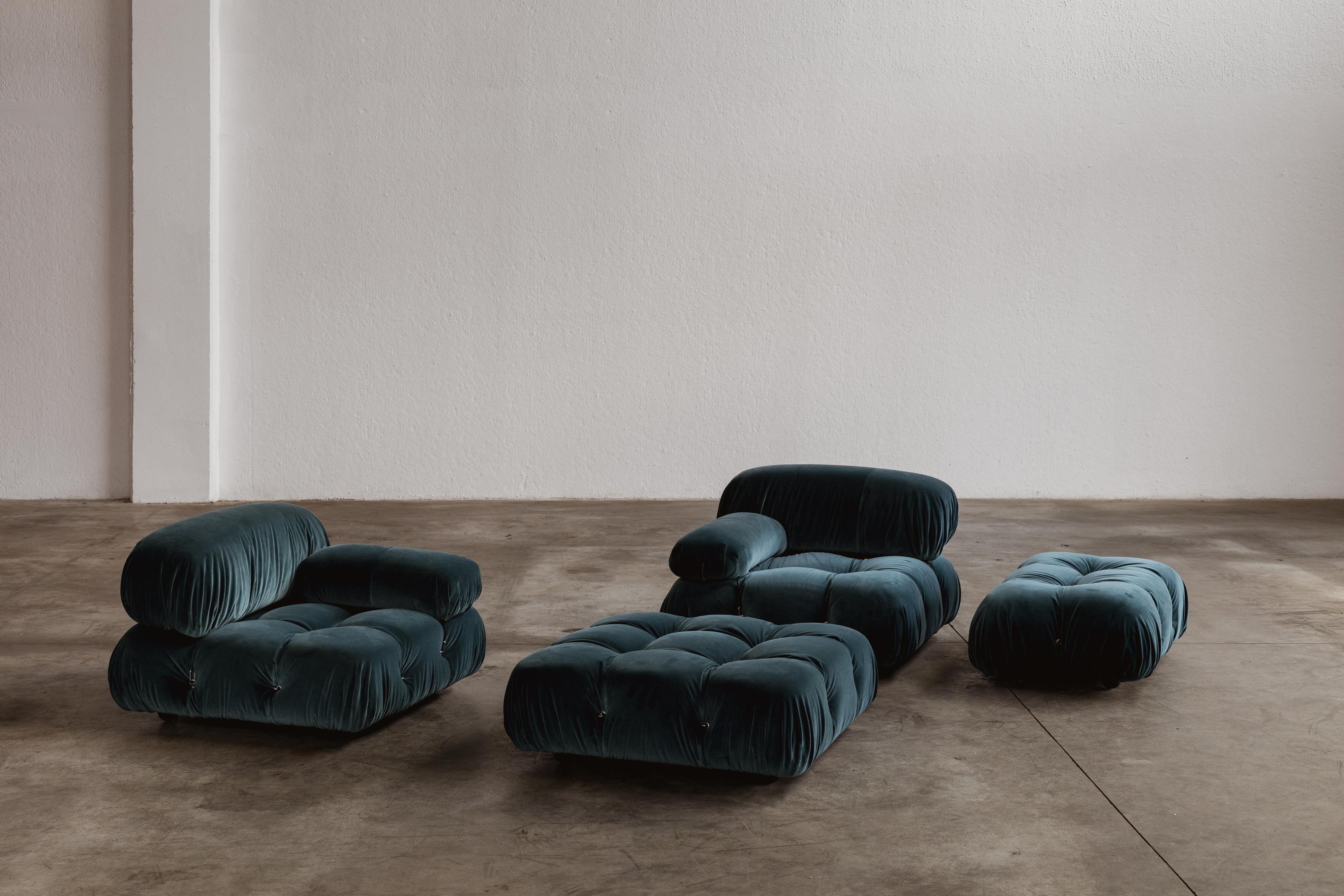 Mario Bellini Camaleonda Sofa für B&B Italia, Blauer Samt, 1970, 4er-Set im Angebot 4