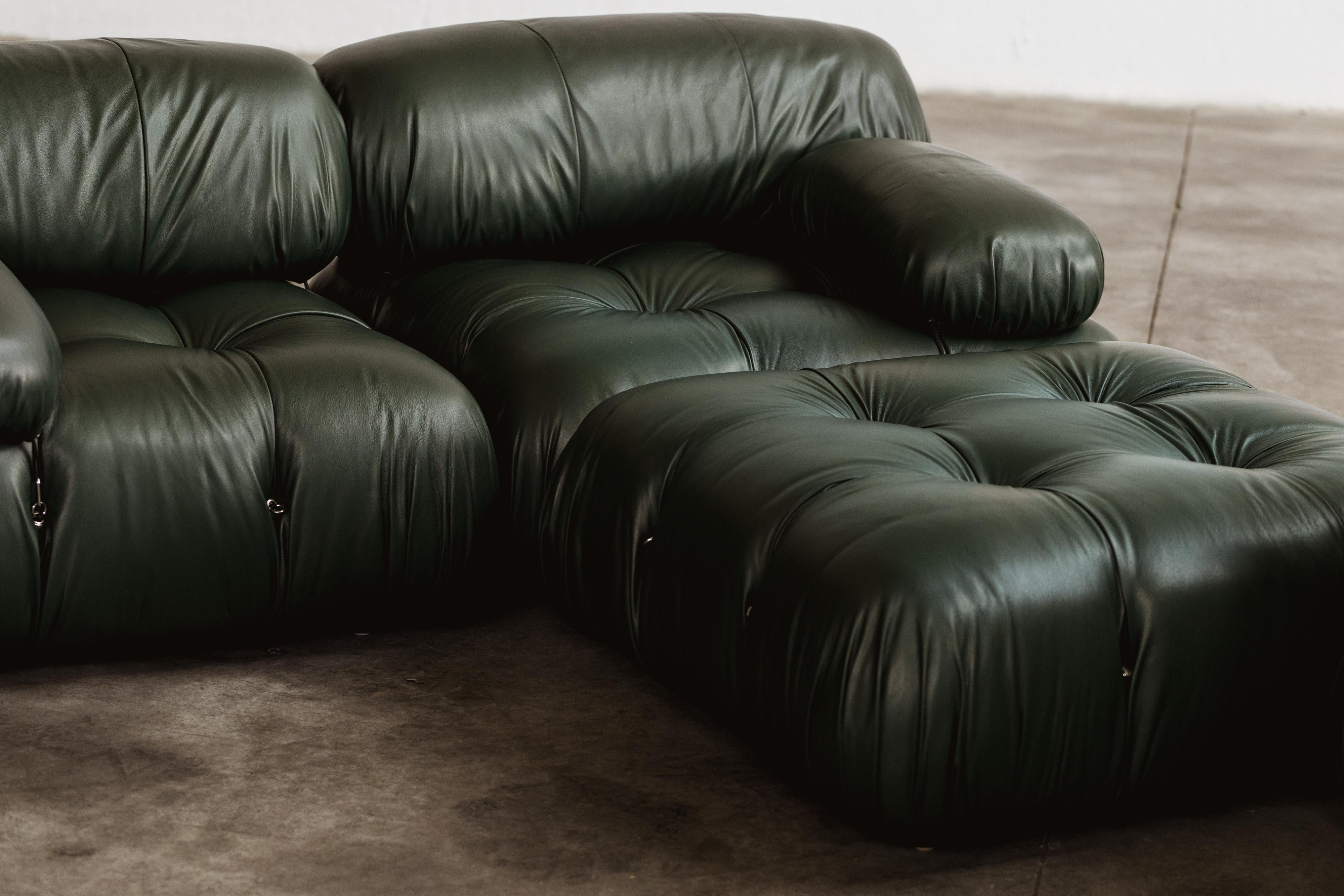 Mario Bellini “Camaleonda” Sofa for B&B Italia, Dark Green, 1970, Set of 4 For Sale 1