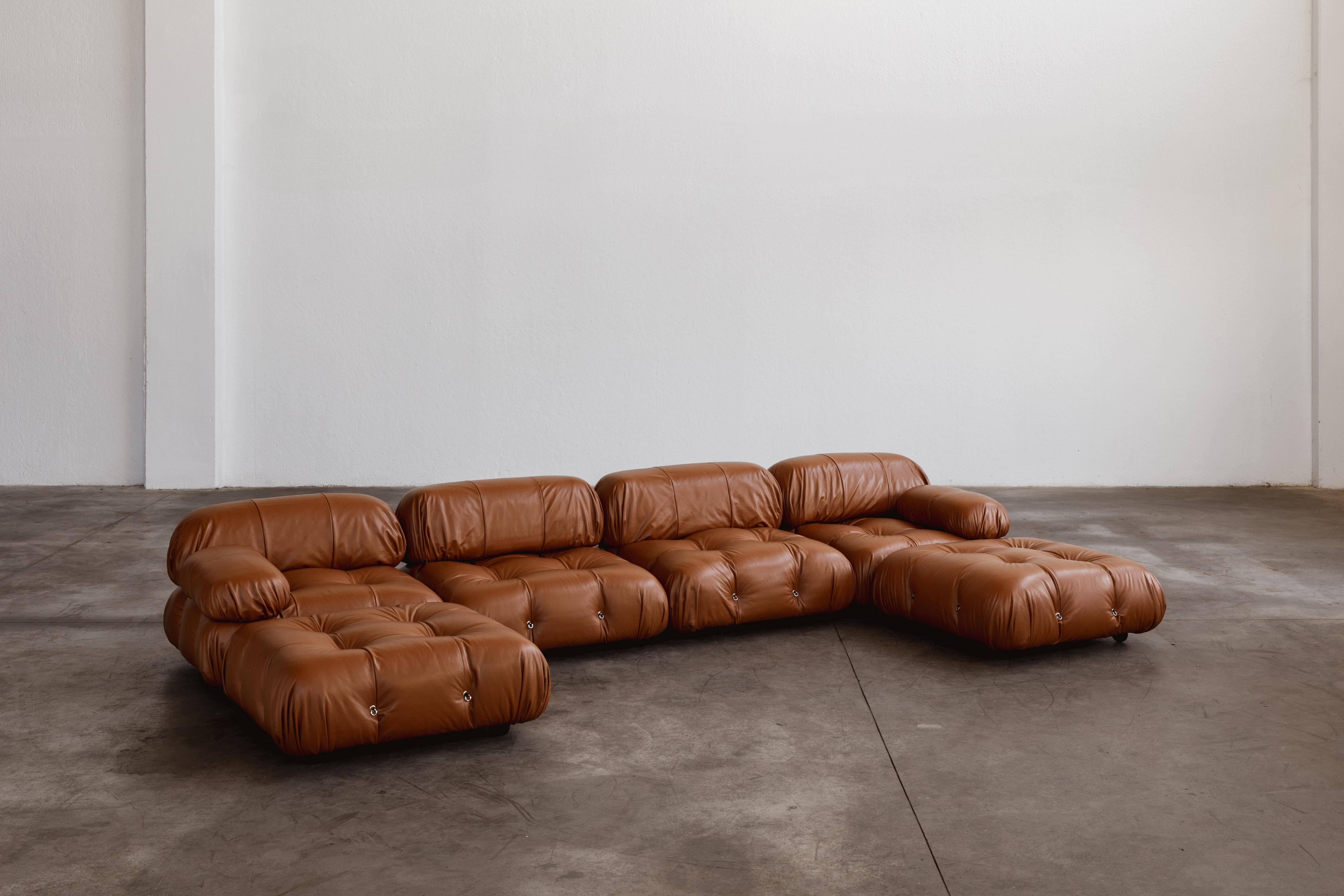 Mario Bellini “Camaleonda” Sofa for B&B Italia, Cognac Leather, 1970, Set of 6 For Sale 1
