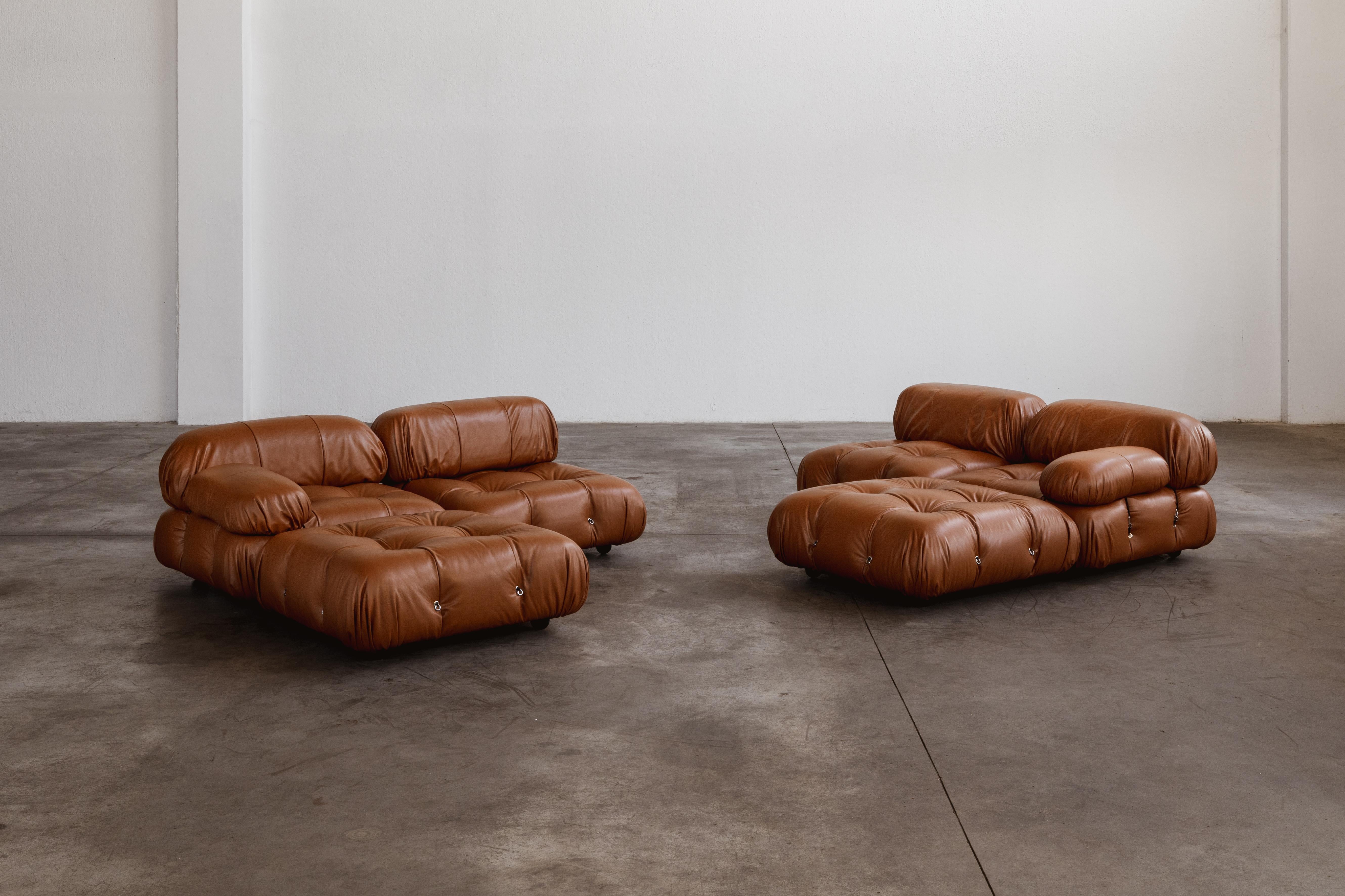 Mario Bellini “Camaleonda” Sofa for B&B Italia, Cognac Leather, 1970, Set of 6 In Good Condition For Sale In Lonigo, Veneto