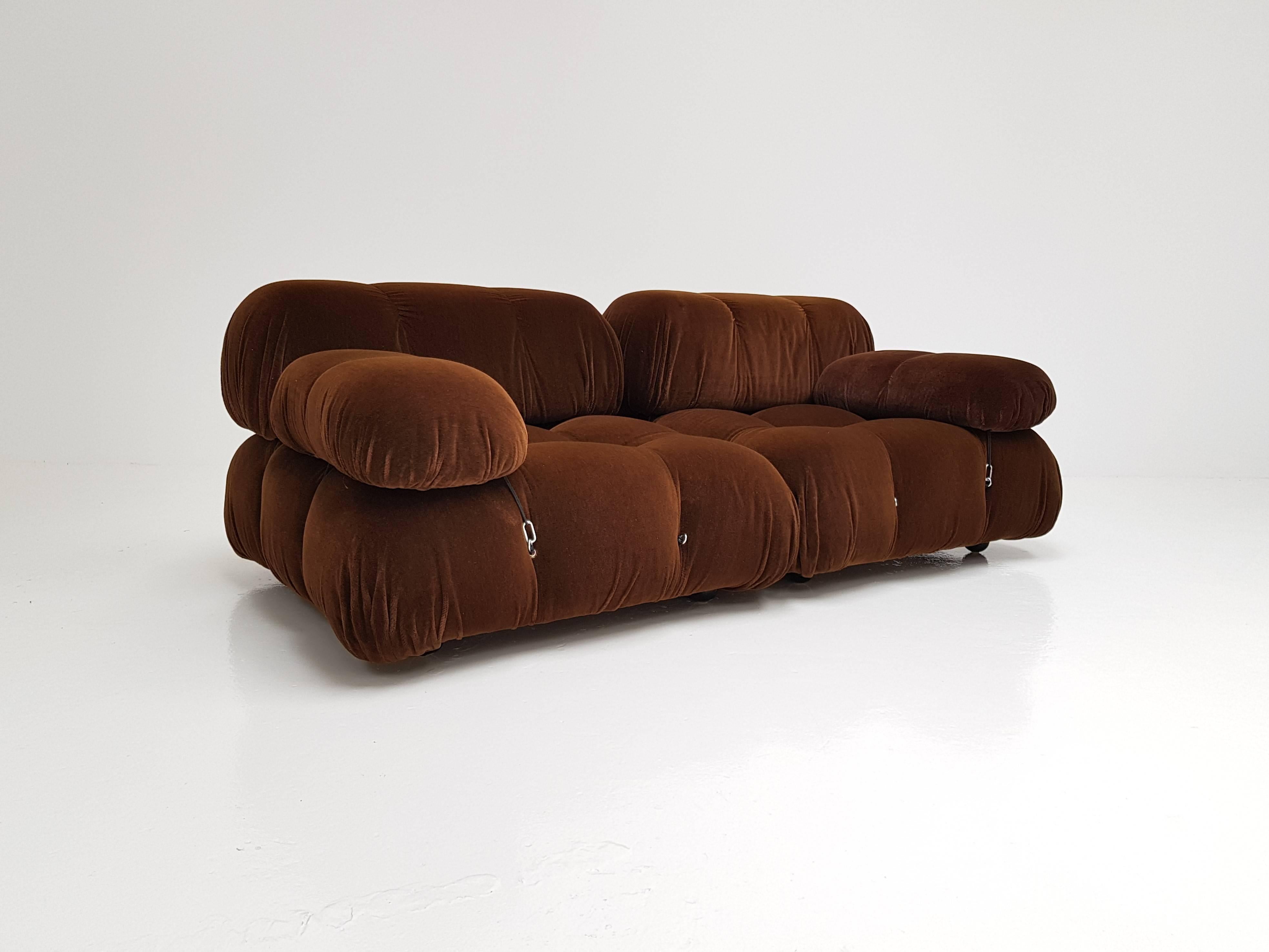 A Mario Bellini 'Camaleonda' modular sofa for B&B Italia with dark chocolate coloured fabric.

The Camaleonda was designed by Mario Bellini in 1971 and was manufactured first by C&B Italia and later by B&B Italia. This particular piece produced by