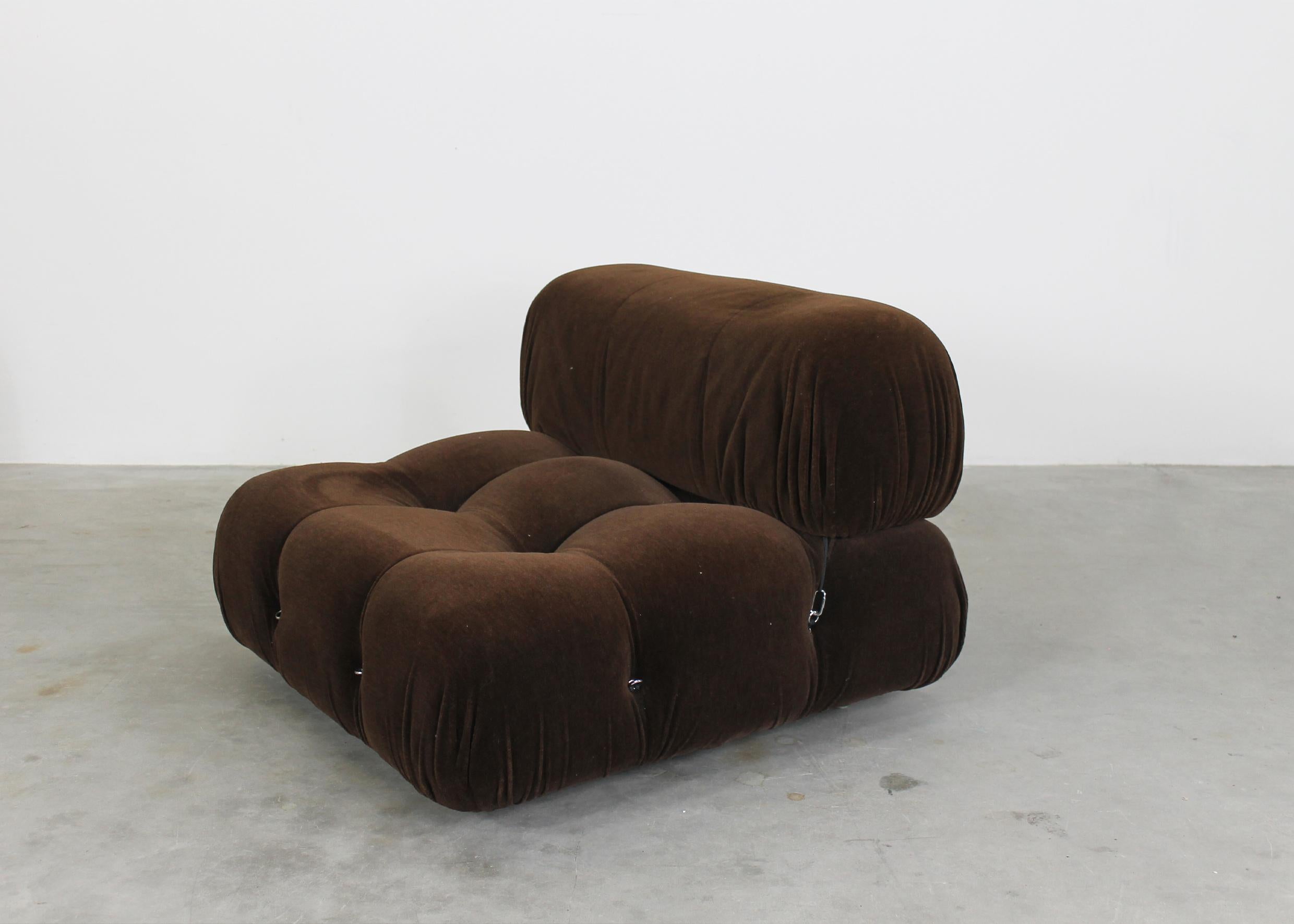 Fin du 20e siècle Mario Bellini Camaleonda Modular Sofa in Brown Velvet by B&B Italy 1970s en vente