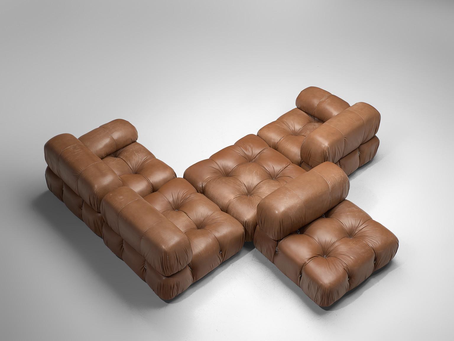 Mario Bellini 'Camaleonda' Modular Sofa in Original Brown Leather In Good Condition In Waalwijk, NL