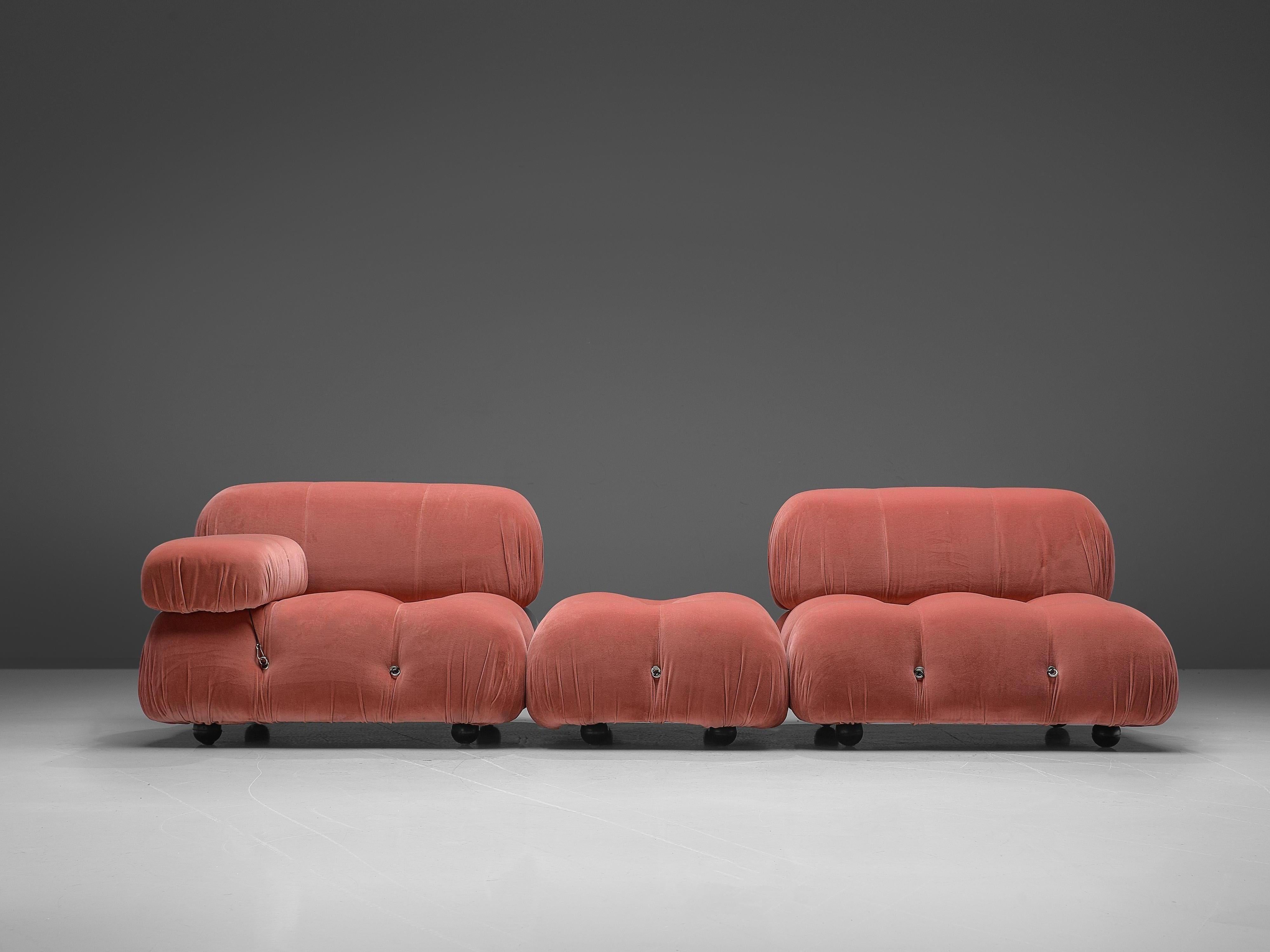 Mid-Century Modern Mario Bellini 'Camaleonda' Modular Sofa in Soft Pink Fabric Upholstery