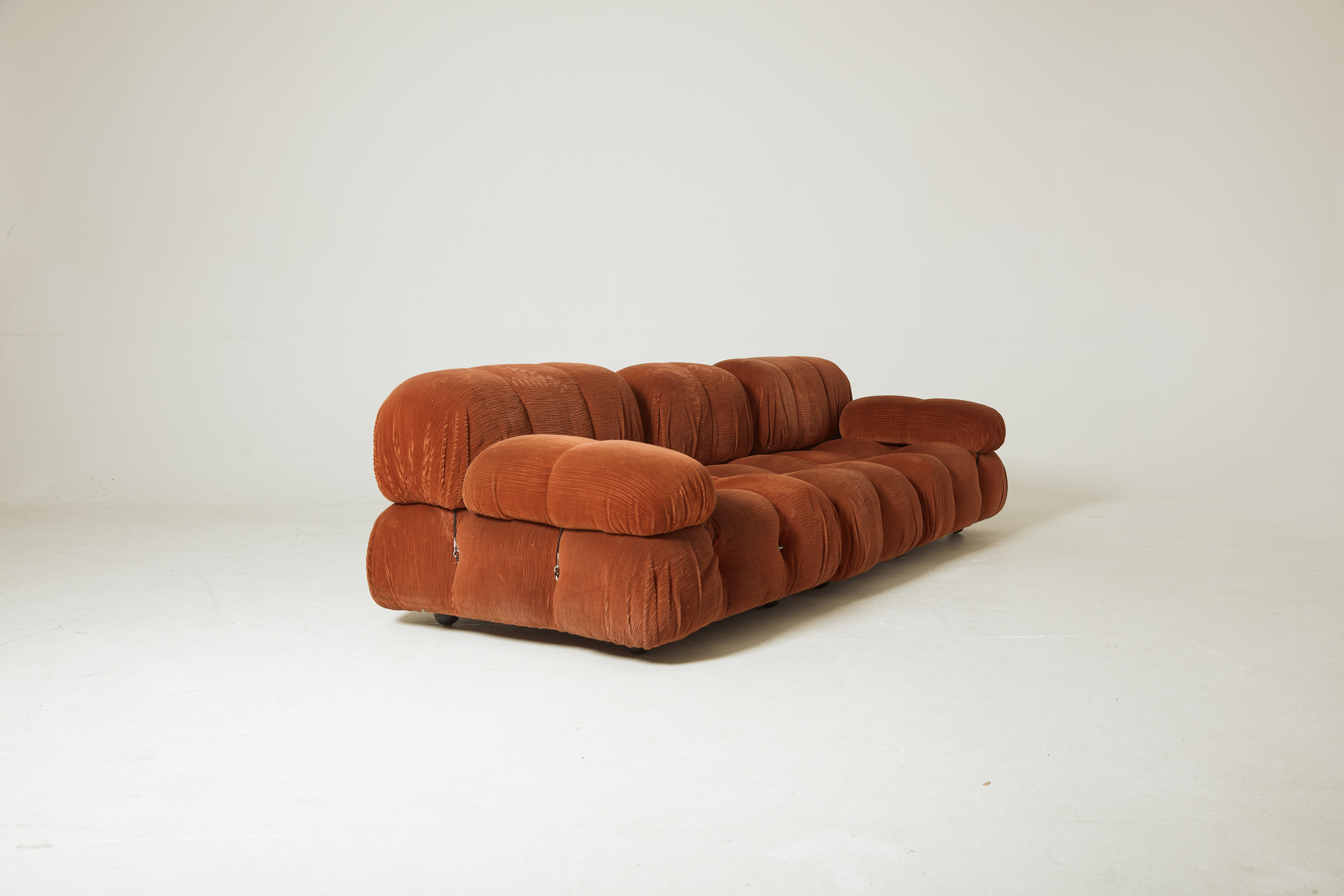 Mario Bellini 'Camaleonda' Modular Sofa, Original Fabric, C&B Italia, 1970s In Good Condition In London, GB