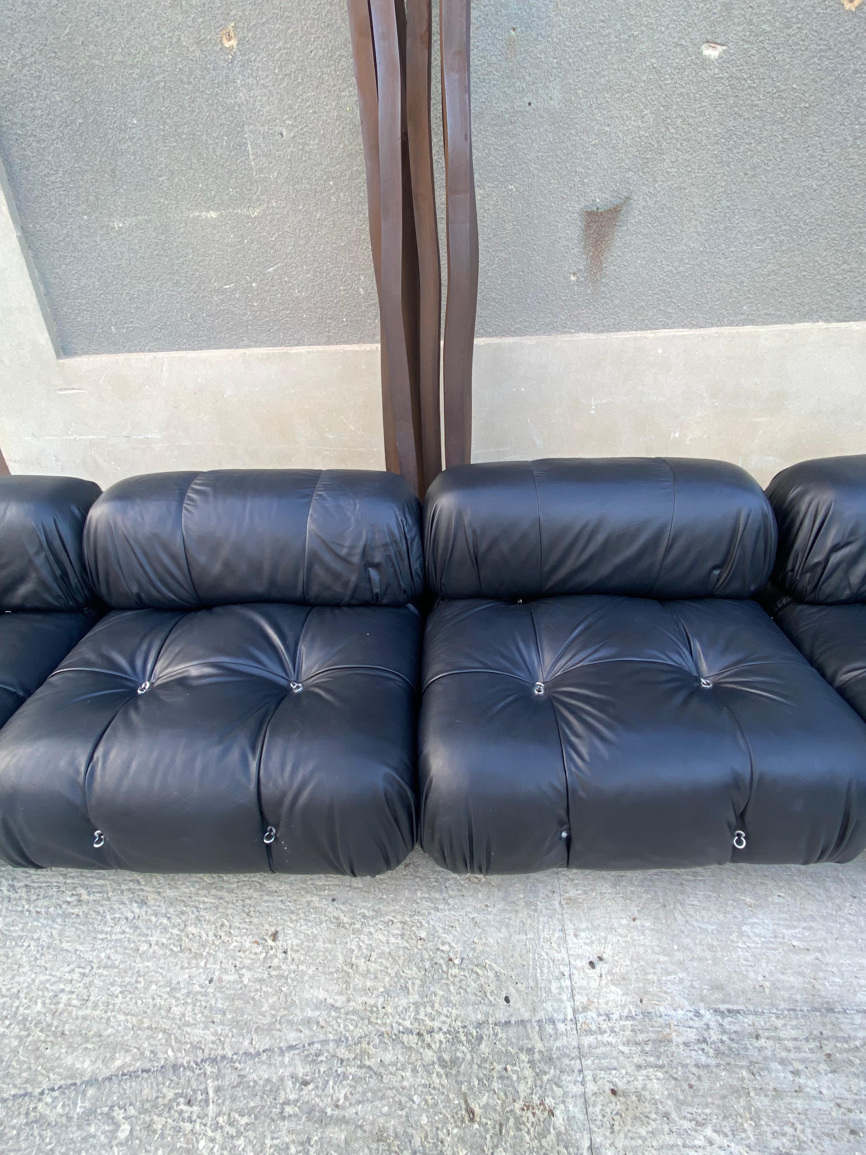 Mario Bellini – Camaleonda-Sofa –  1972 Schwarzes genarbtes Leder im Zustand „Gut“ im Angebot in Saint ouen, FR