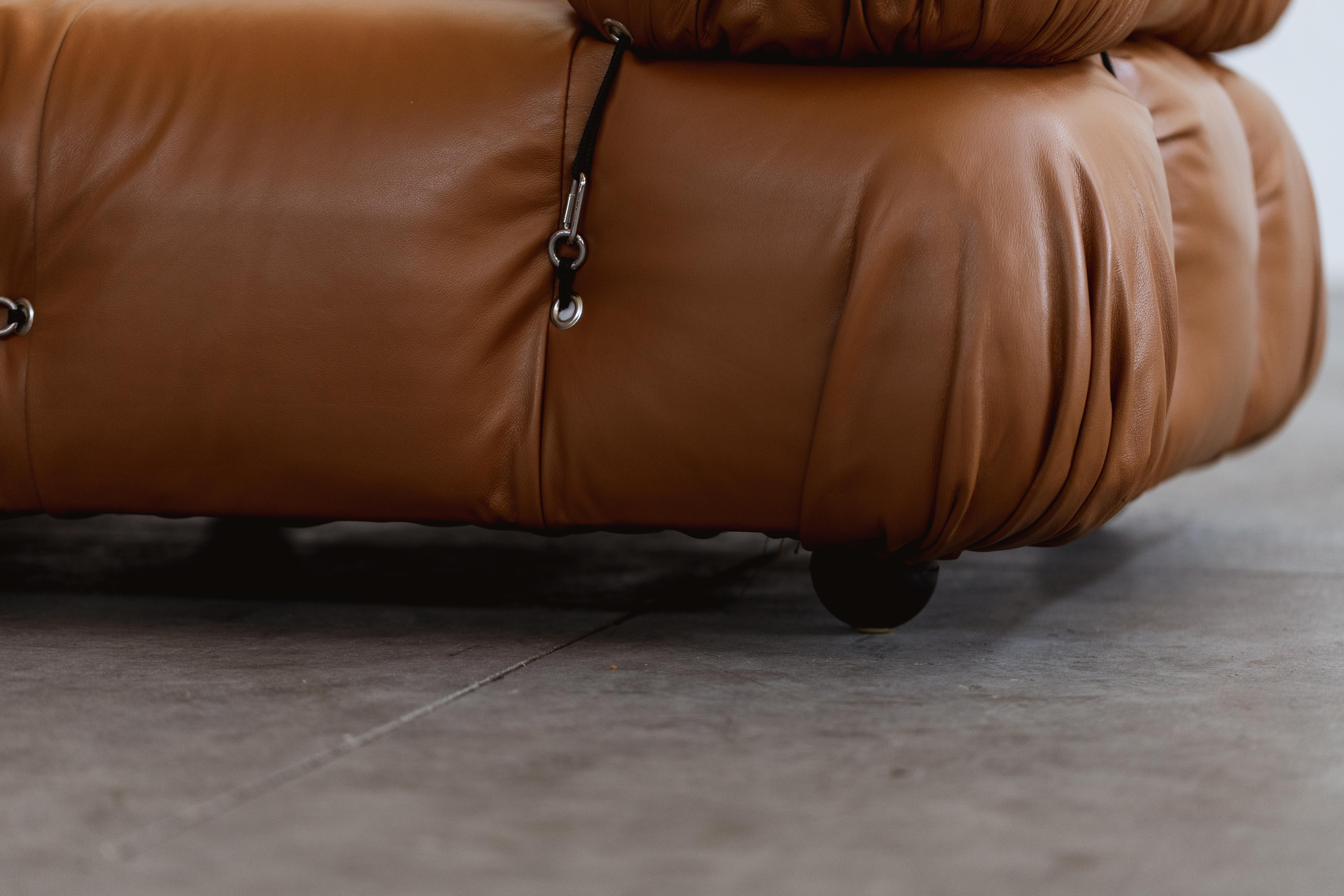 Mario Bellini „Camaleonda“ Sofa für B&B Italia, cognacfarbenes Leder, 1970, 6er-Set (Italienisch) im Angebot