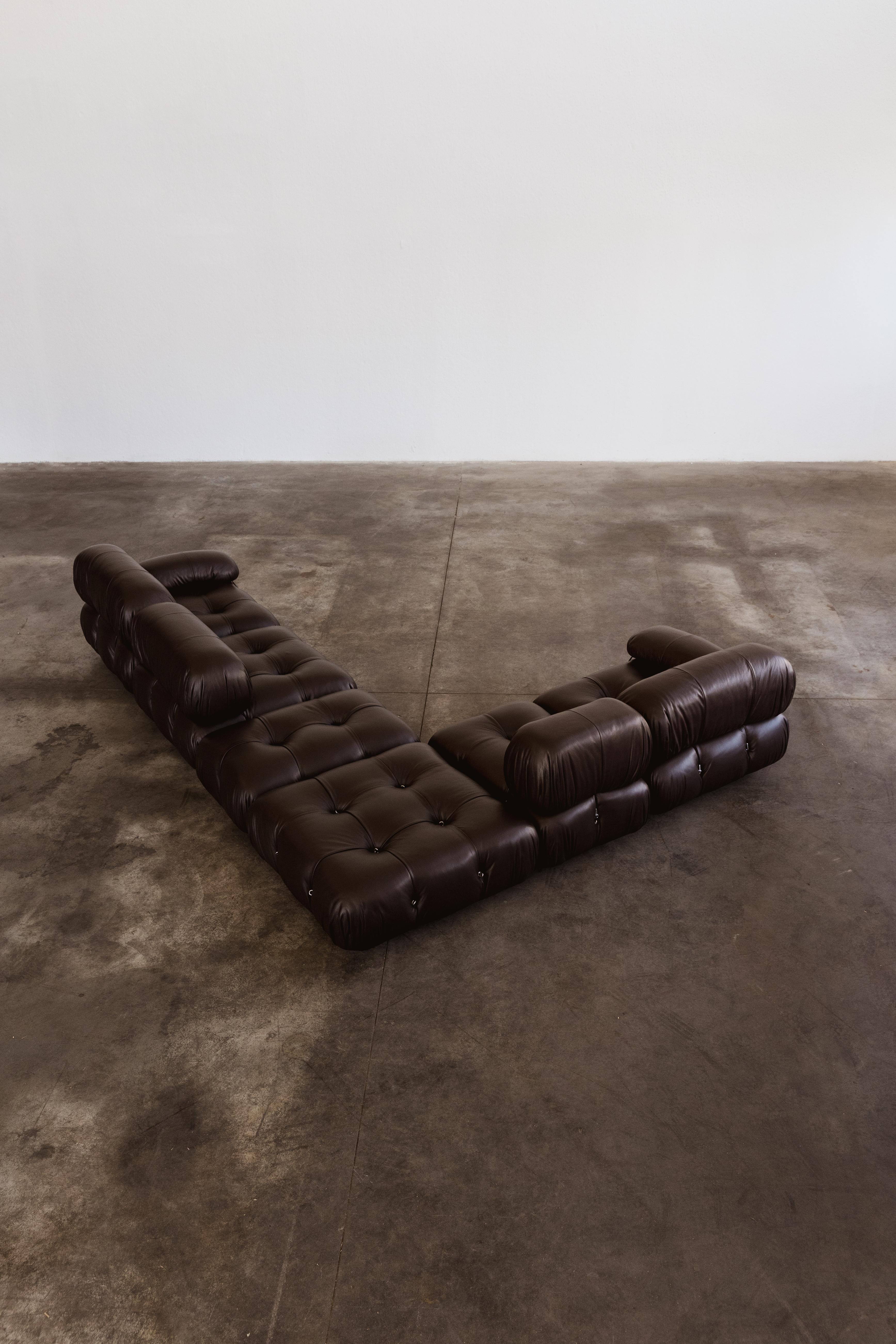 italien Mario Bellini “Camaleonda” Sofa for B&B Italia, Dark Brown, 1970, Set of 6 en vente