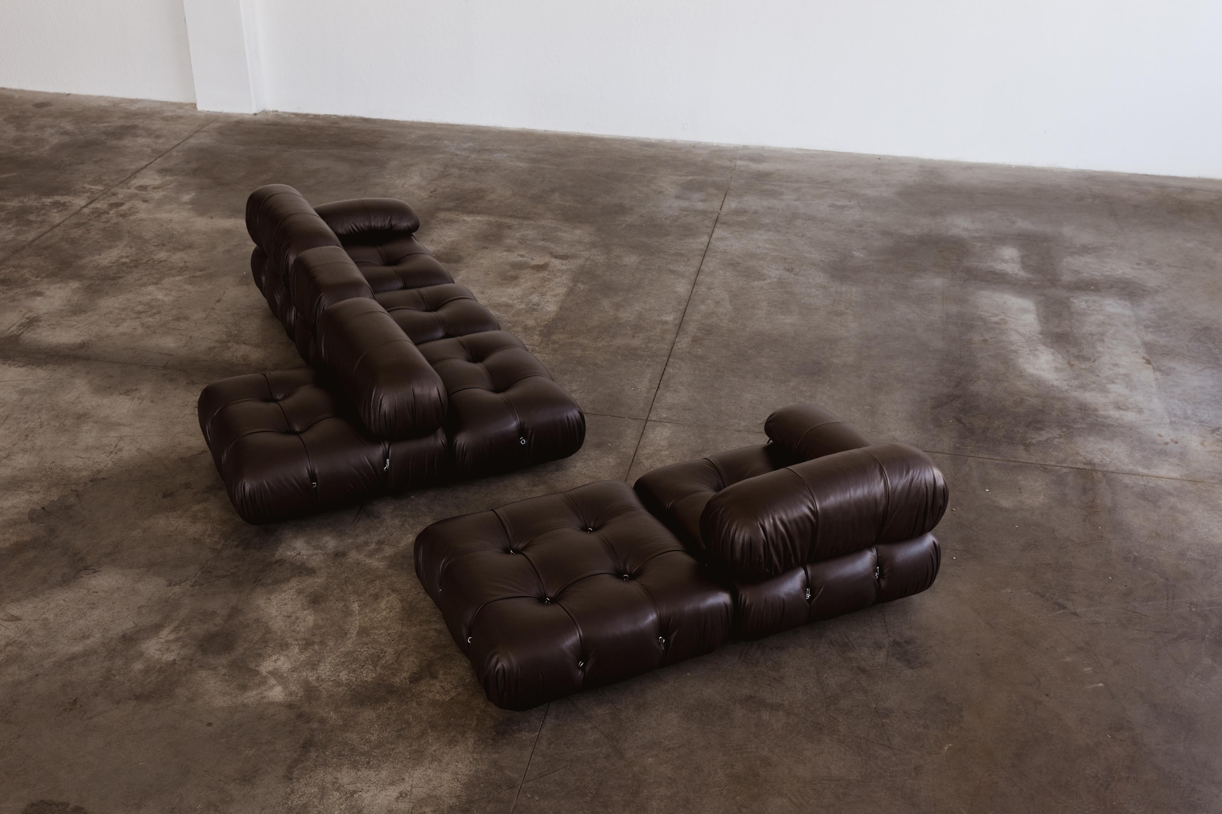 Cuir Mario Bellini “Camaleonda” Sofa for B&B Italia, Dark Brown, 1970, Set of 6 en vente
