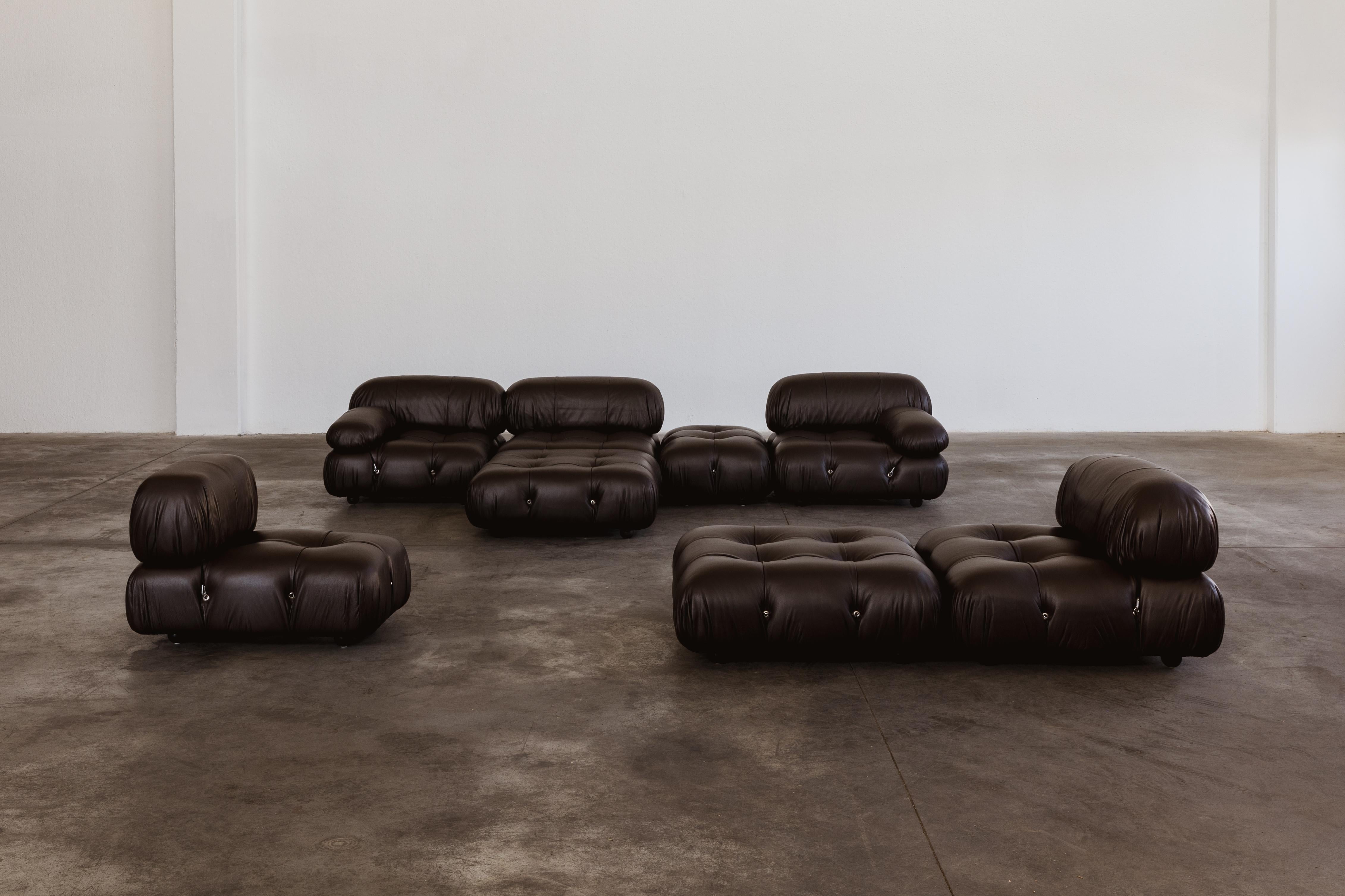 Mario Bellini “Camaleonda” Sofa for B&B Italia, Dark Brown, 1970, Set of 8 in vendita 5