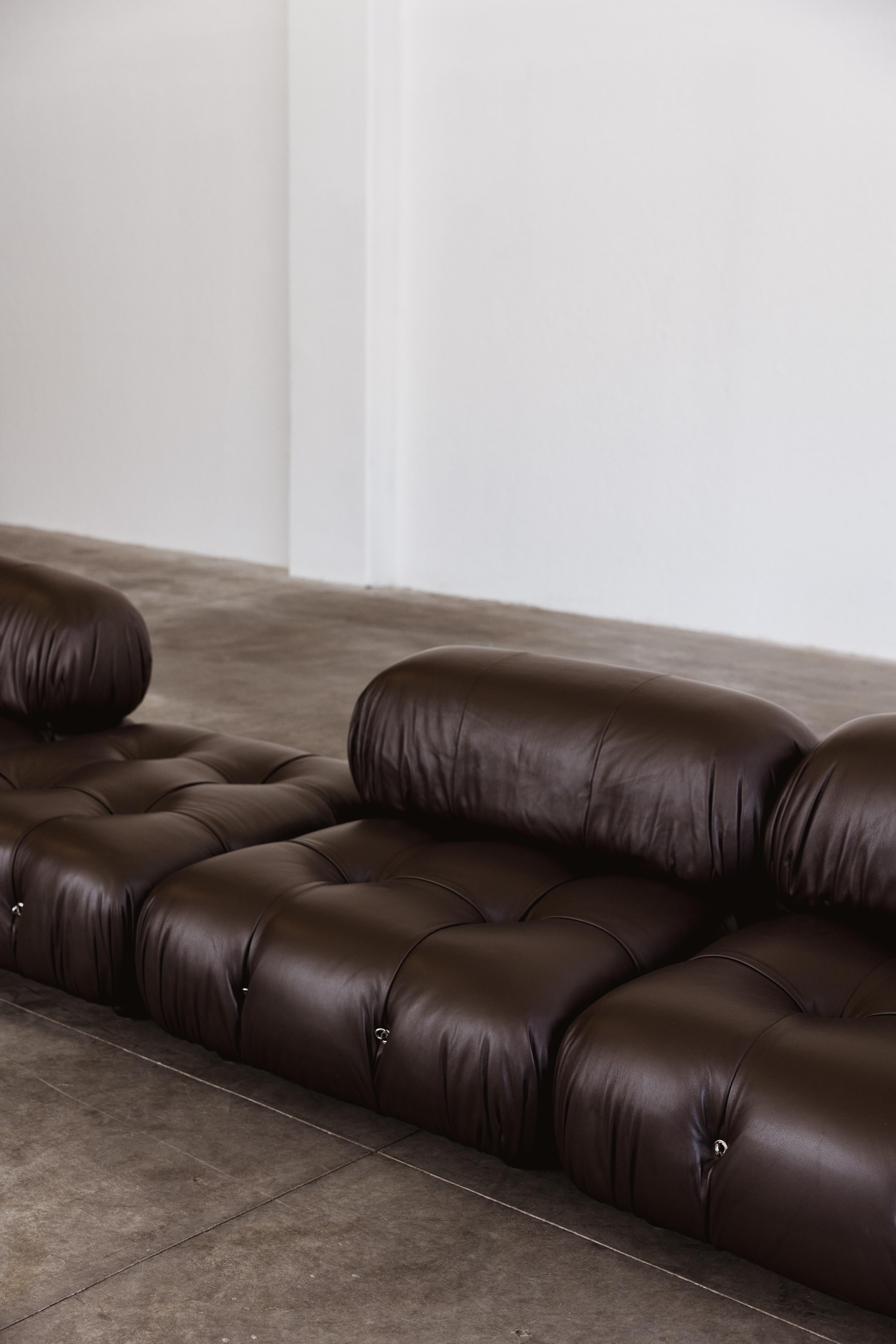 Mario Bellini “Camaleonda” Sofa for B&B Italia, Dark Brown, 1970, Set of 8 in vendita 7