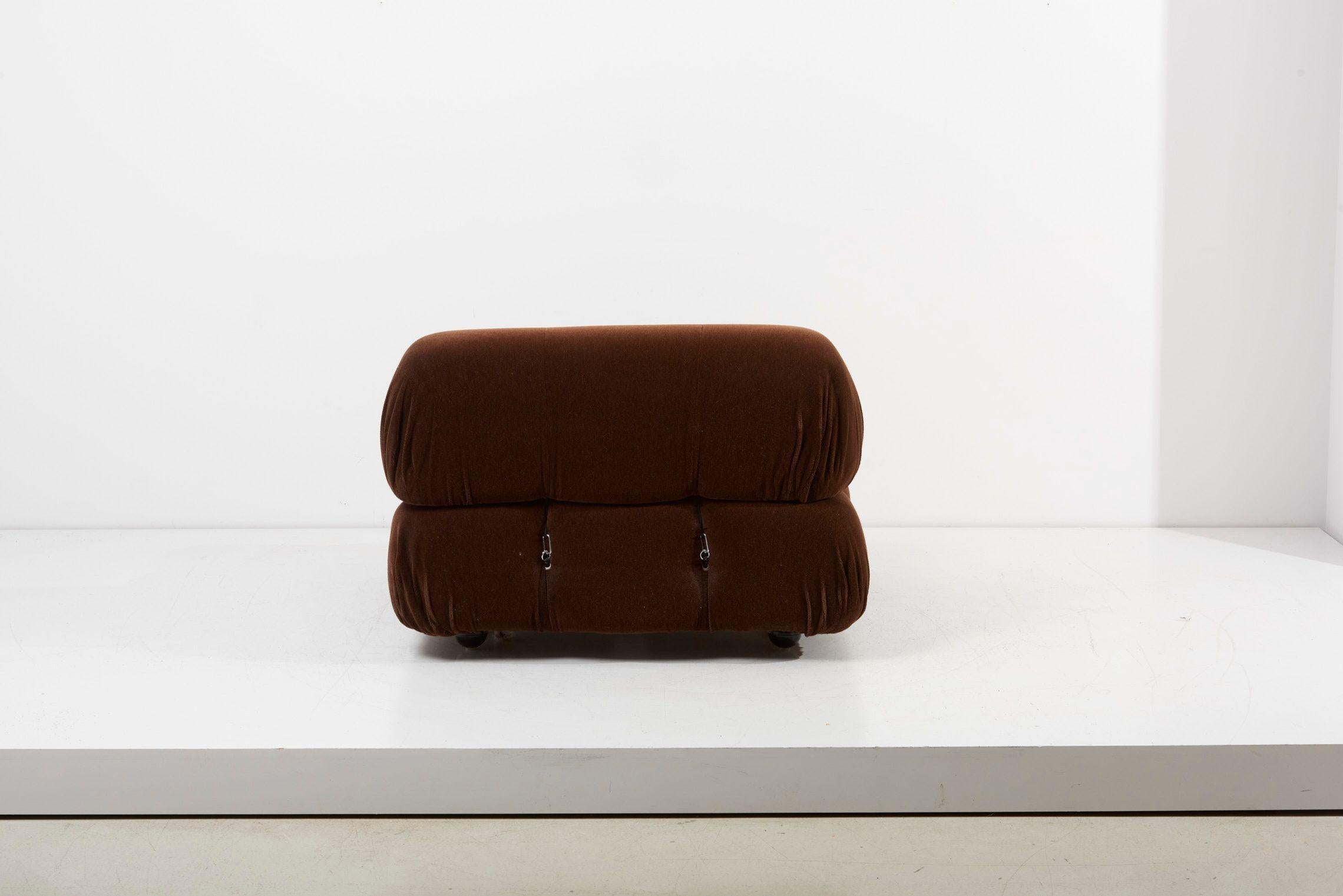 Mario Bellini „Camaleonda“ Sofa-Set aus dunkelbraunem Original-Stoff, 1970er Jahre, Italien im Angebot 2