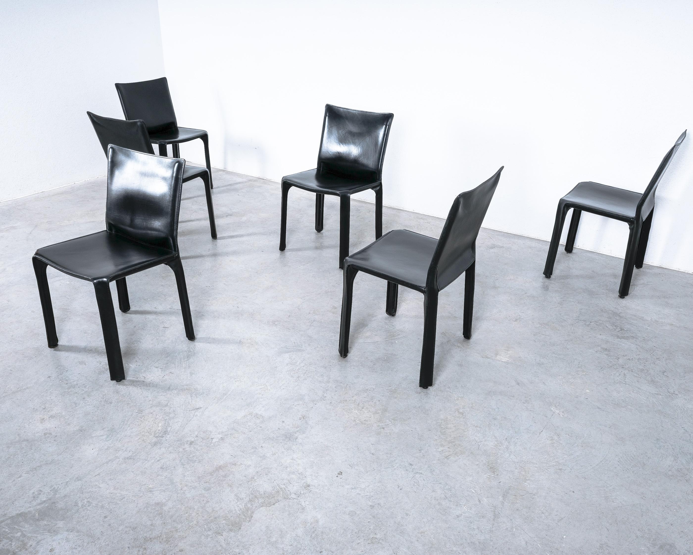 Mario Bellini Cassina Cab 412 + Cab 413- 8 Black Leather Dining Chairs, 1980 In Good Condition In Vienna, AT