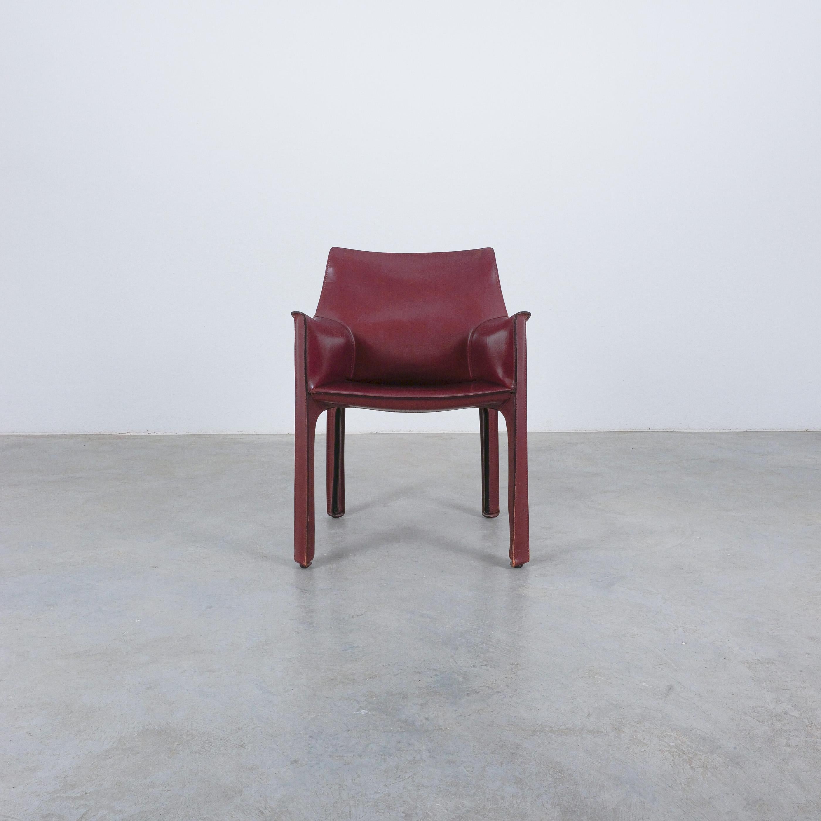 Mario Bellini Cassina Cab 413 Burgundy Red Leather Dining Chairs, 1980 for Cassina- Two chairs available and sold as a pair.
We have a set of 9 oxblood colored cab412 and cab413 available also, please check our other listings.

A nice pair of