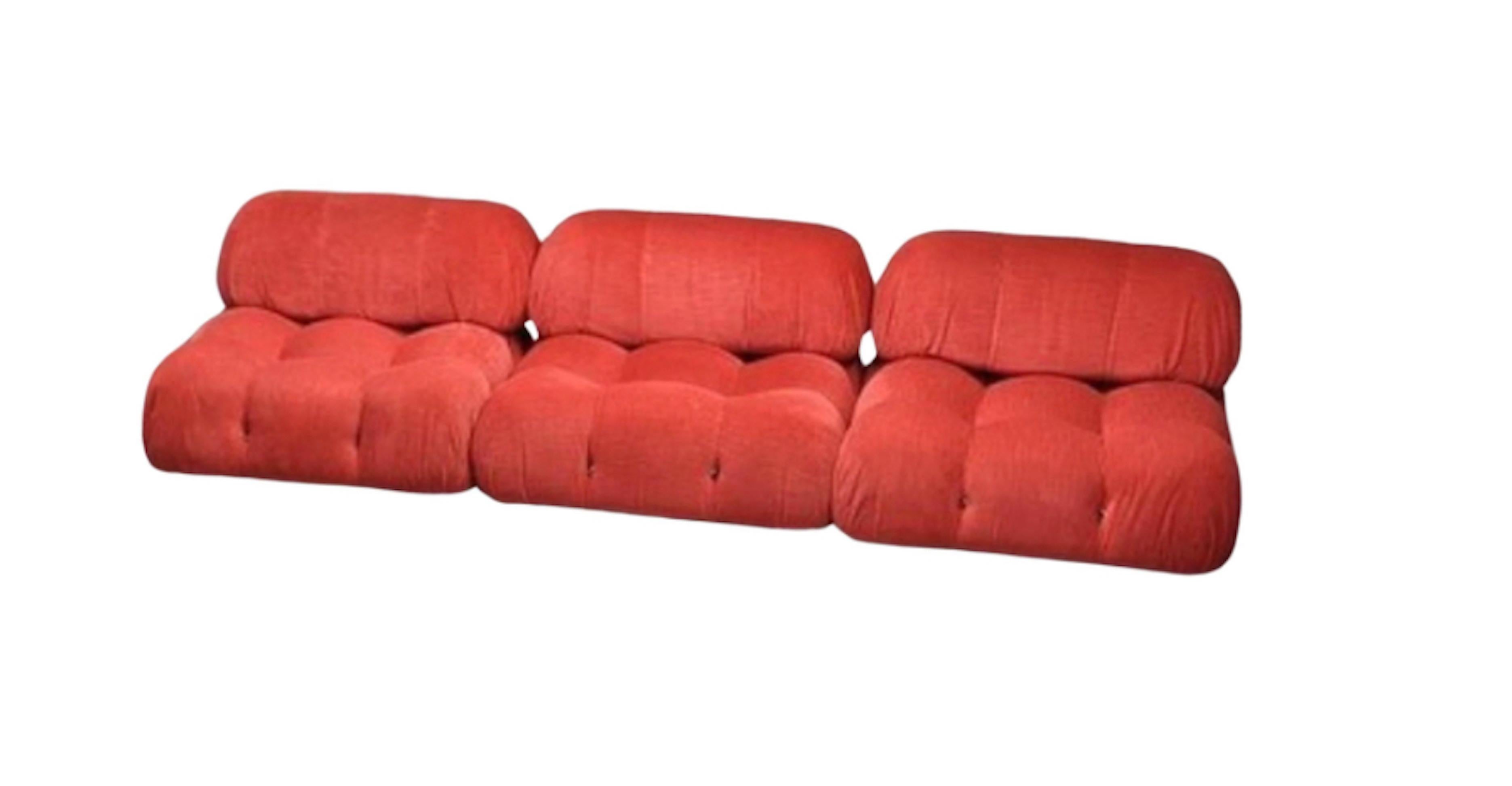 Mid-Century moderno Mario Bellini C.C. & C. Italia divano modulare in velluto rosso originale 1973 in vendita