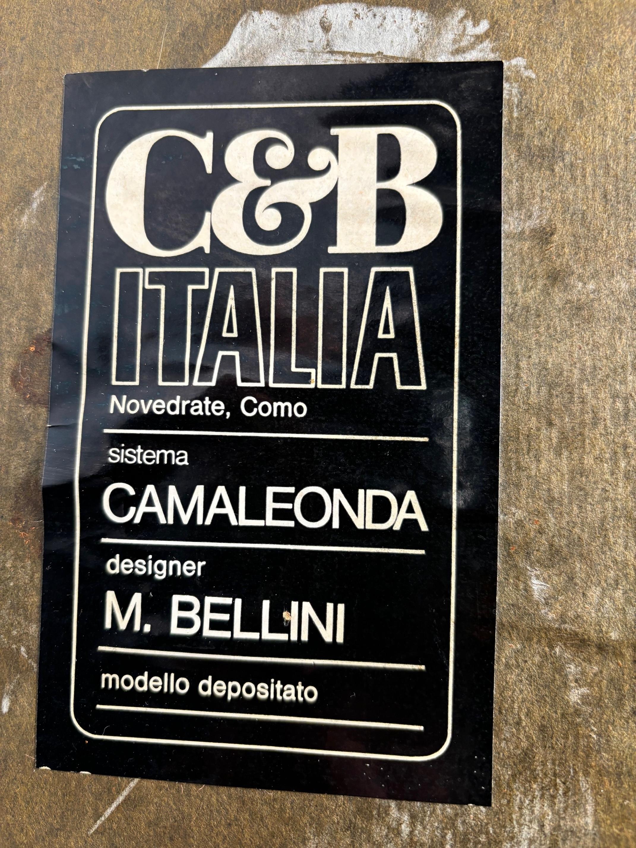 Mario Bellini C&B 'Camaleonda' modular sofa in original velvet (First Edition) For Sale 4