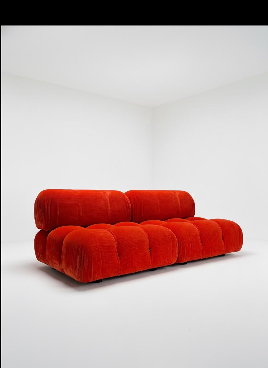 Mario Bellini B&B Italia 'Camaleonda' modular sofa in original red velvet 1973

Listed price is per module (2 modules ).

The Camaleonda sofa, designed by renowned Italian architect and designer Mario Bellini in 1970 for B&B Italia (then C&B