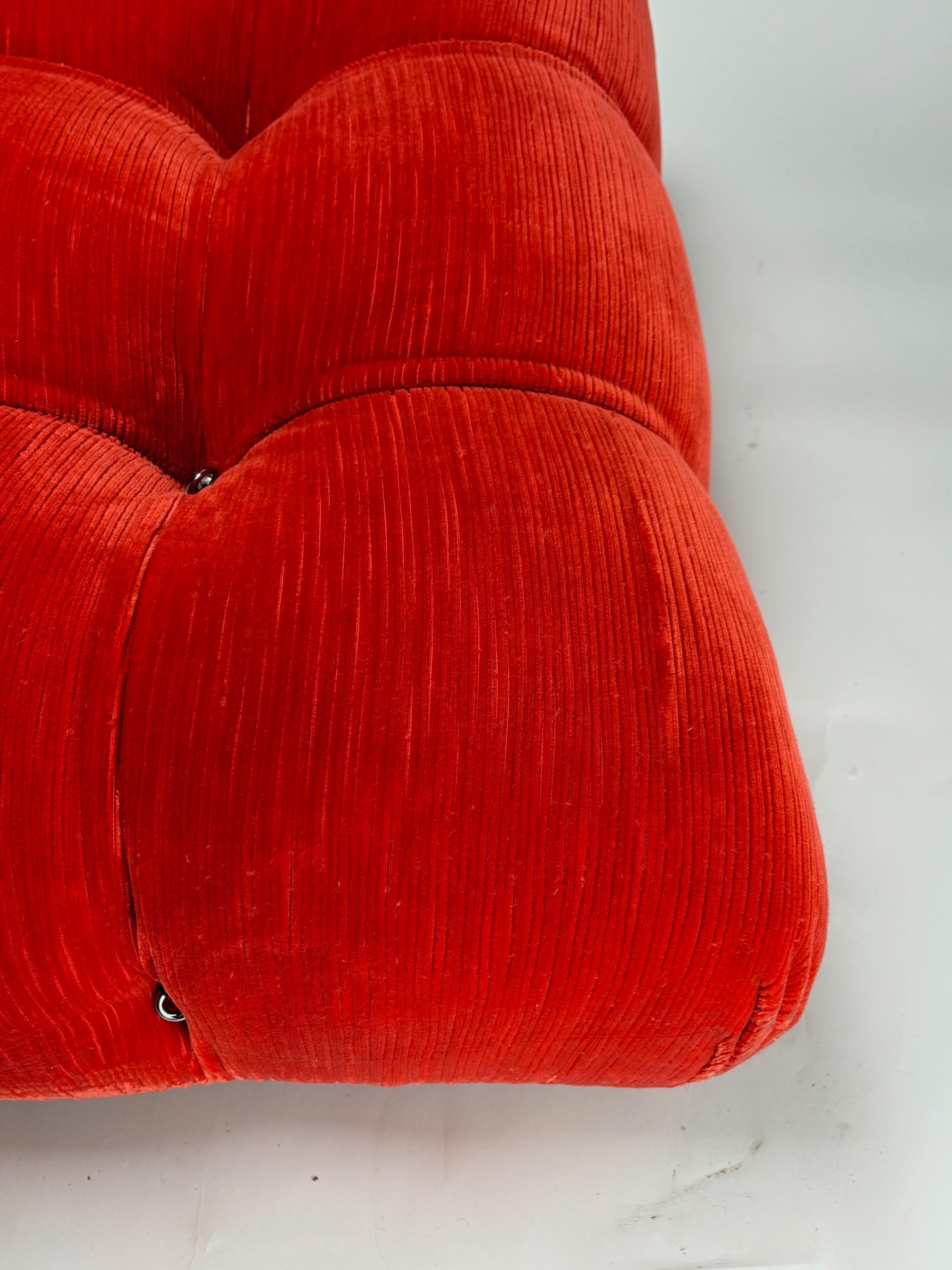 Late 20th Century Mario Bellini C&B 'Camaleonda' modular sofa in original velvet (First Edition) For Sale