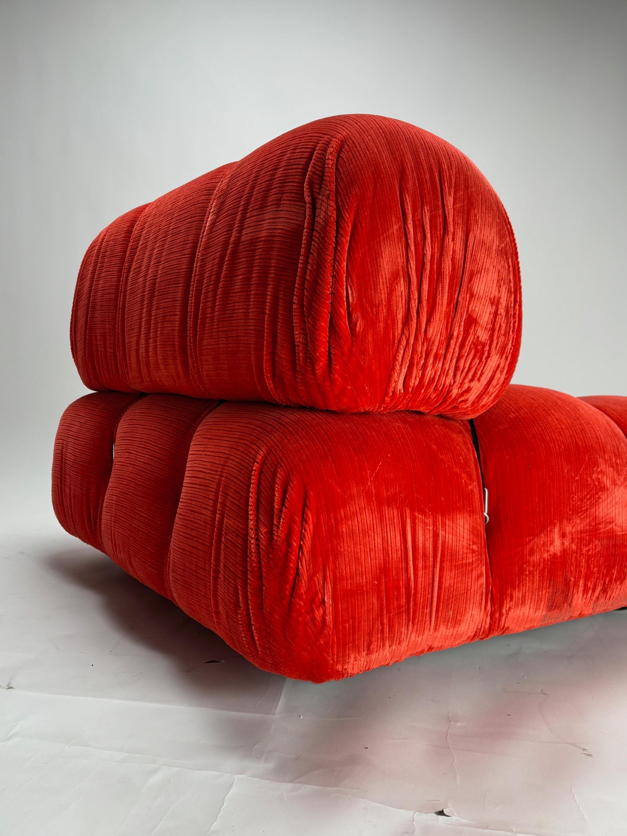 Mario Bellini C&B 'Camaleonda' modular sofa in original velvet (First Edition) For Sale 1