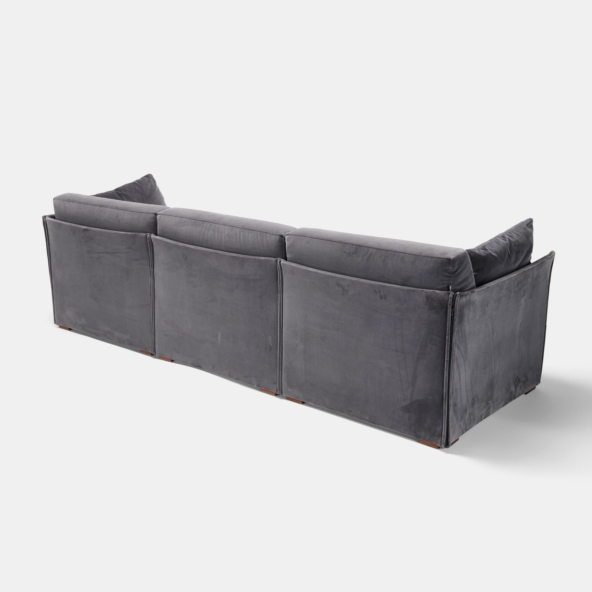 italien Canapé classique en velours Duc-Duc de Mario Bellini pour Cassina Italie, 1976 / 2024 en vente