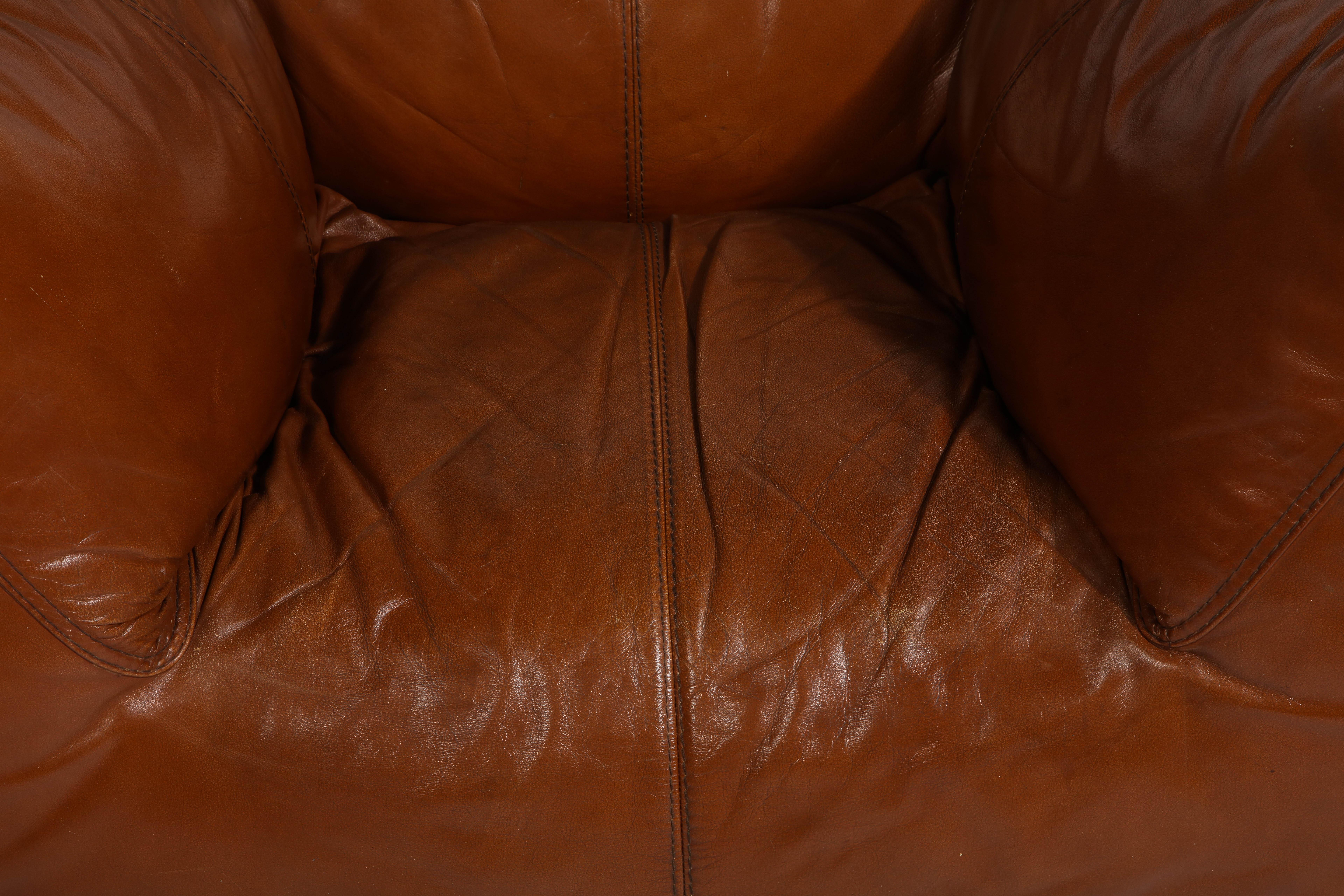 Mario Bellini Cognac Brown Leather Chair and Ottoman Le Bambole Set, Italy 4