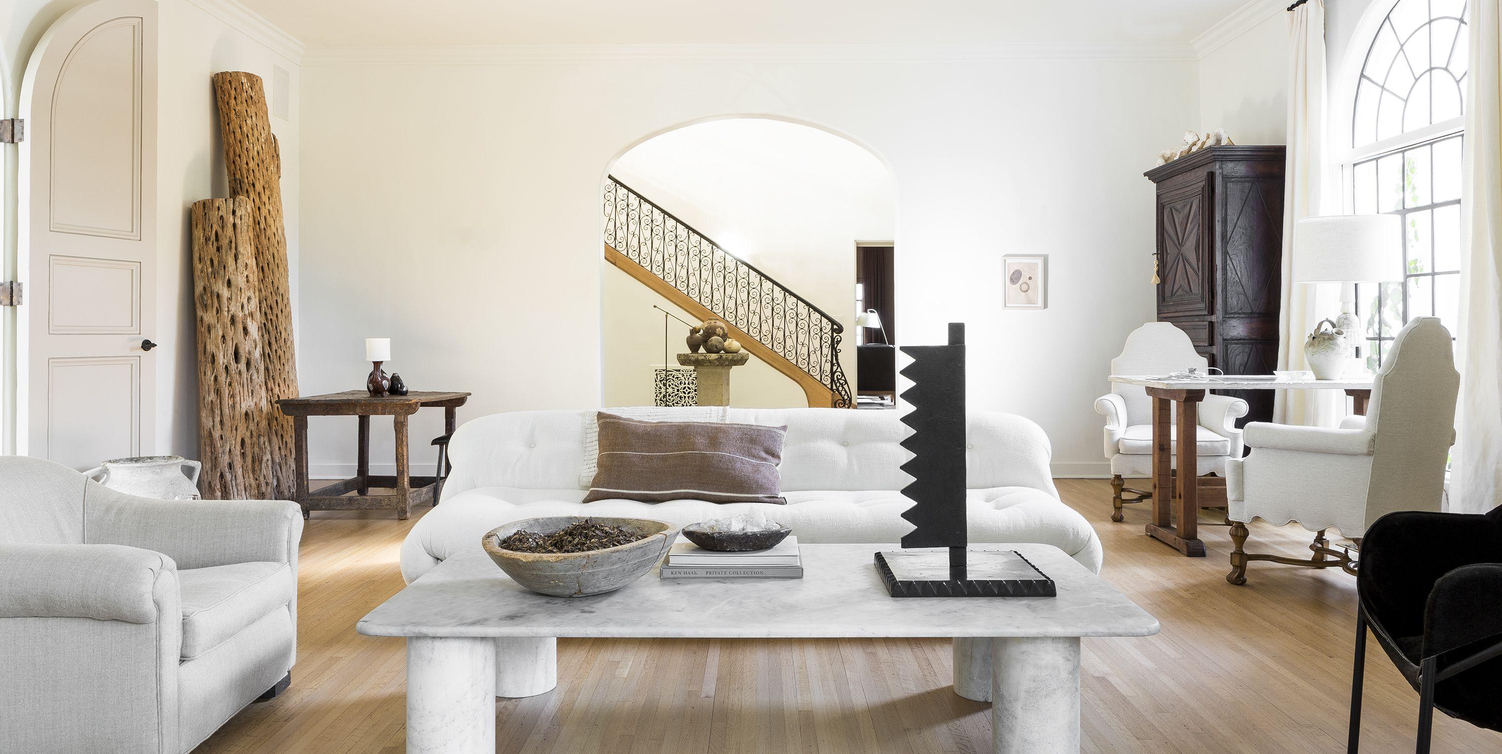 Italian Mario Bellini “Colonnato” Travertine Coffee Table
