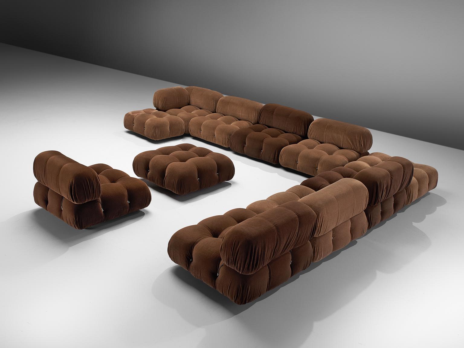 Mario Bellini, 'Camaleonda' sofa, in light brown and dark brown upholstery, Italy, 1972.

This sofa is made on request in our upholstery atelier. The sectional elements this sofa was made with, can be used freely and apart from one another. The