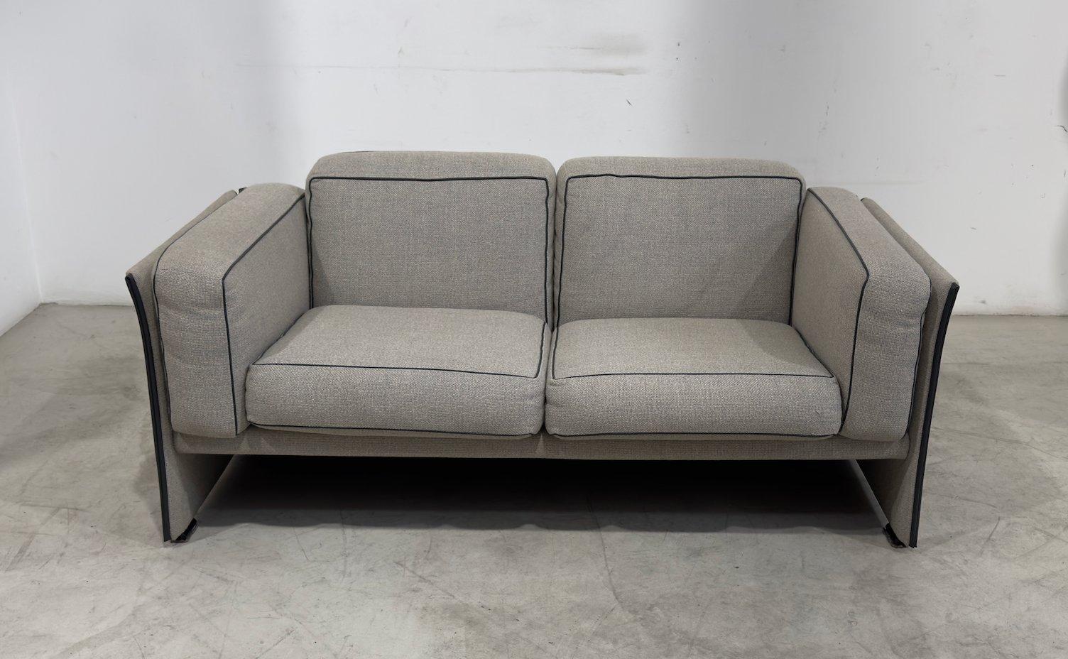 Italian Mario Bellini, Duc-Duc two-seater sofa For Sale