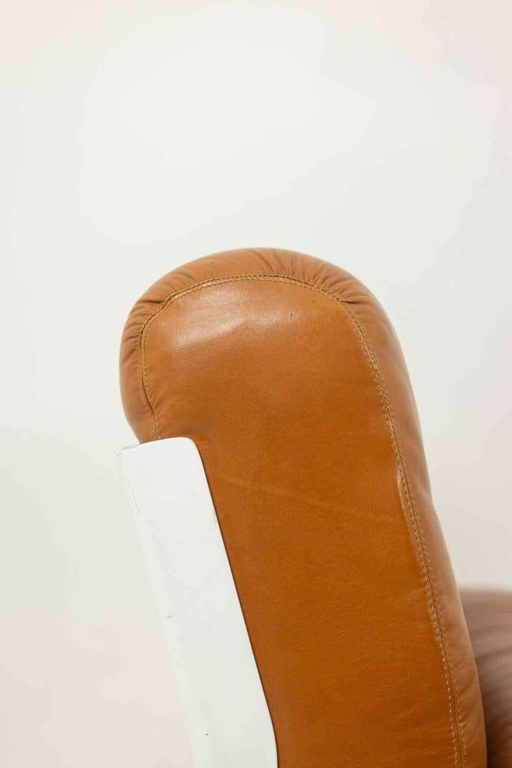 Mario Bellini, for B&B Amanta leather armchair. Circa 1970 in vendita 2