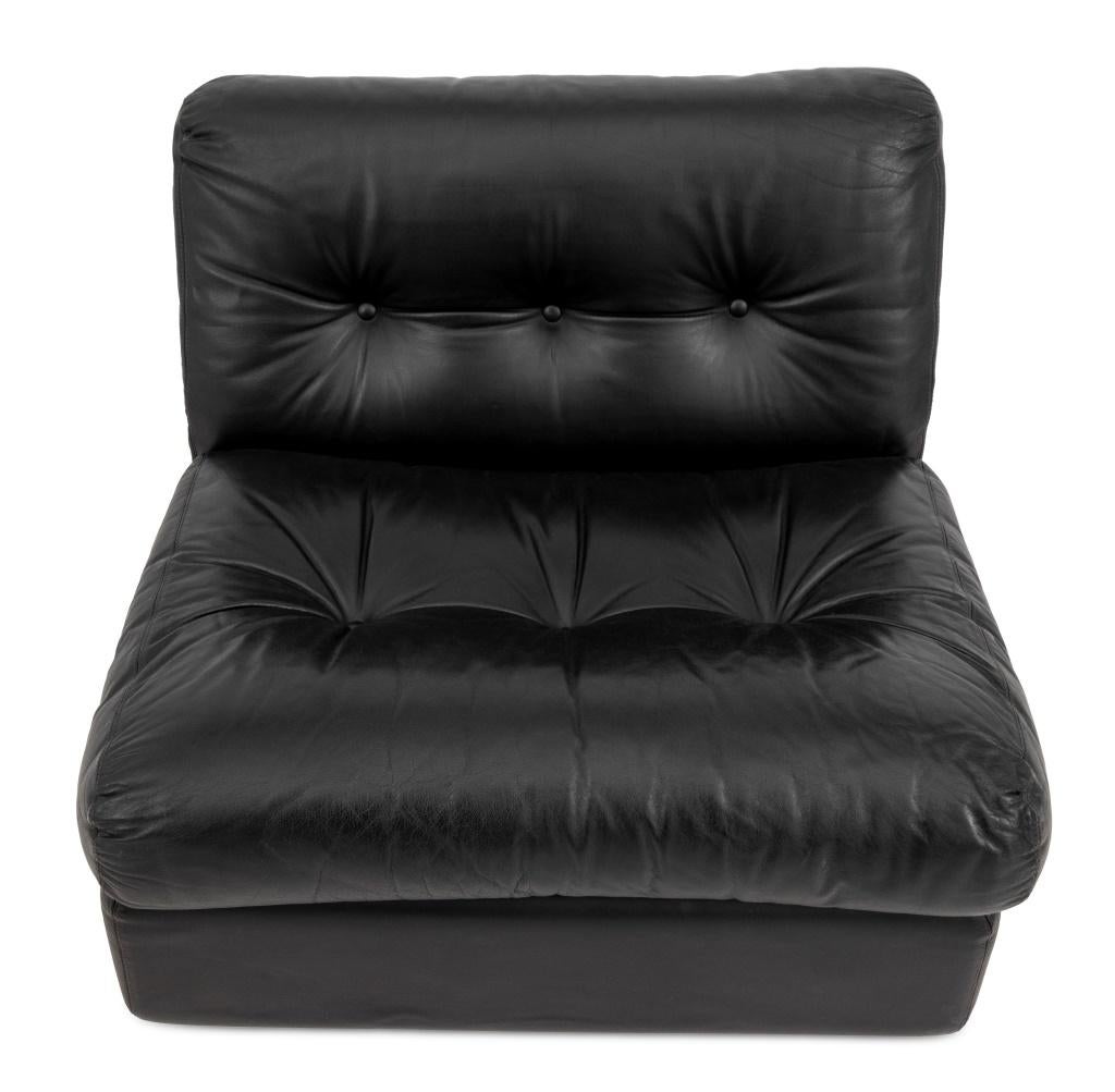 Mario Bellini for B & B Italia Amanta Sectional Sofa, six pieces covered in black leather, labels beneath cushions. Each chair: 27.5