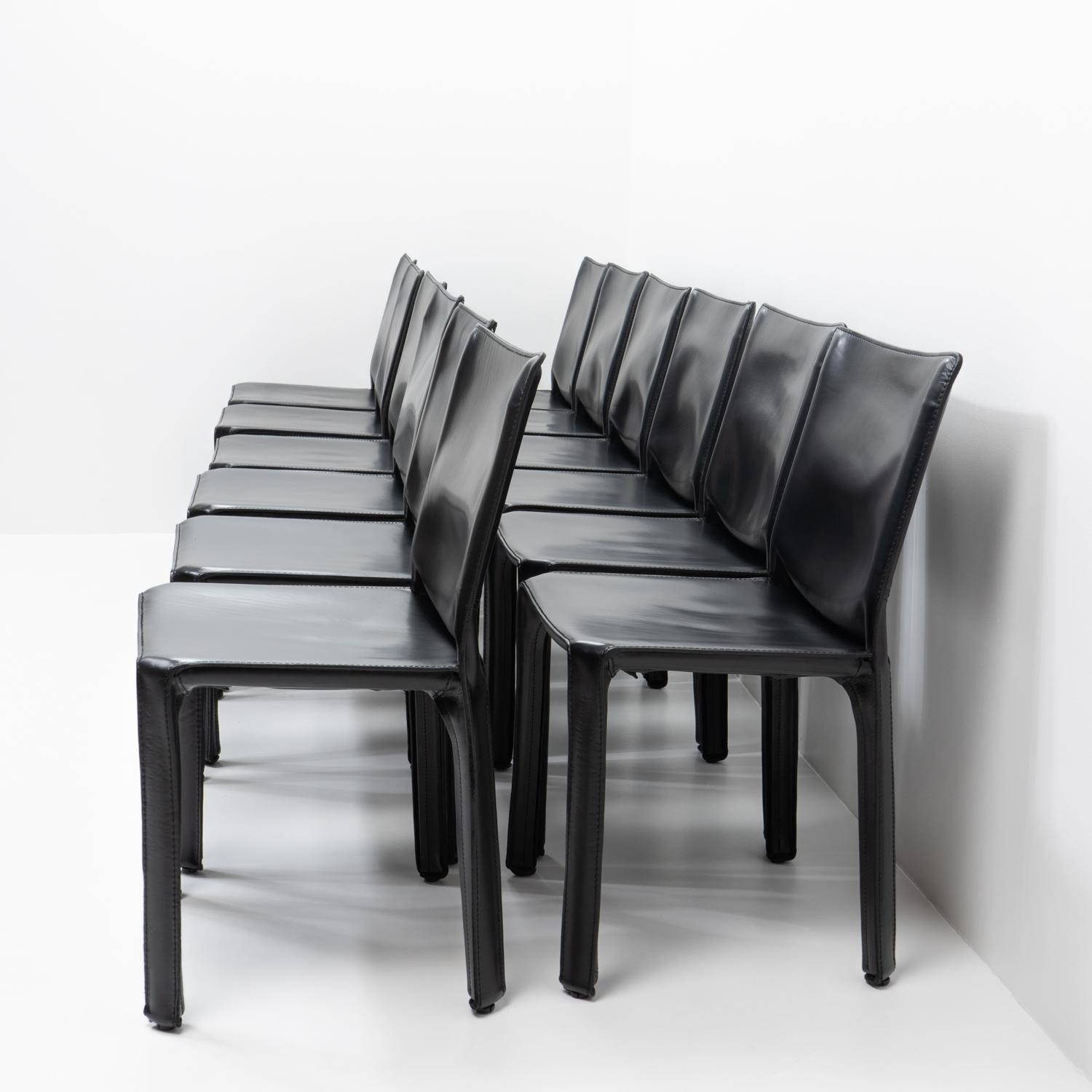 Mid-Century moderno Mario Bellini for Cassina CAB 412, Set of 12, 1990s in vendita