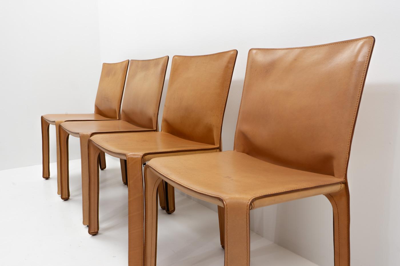 Mario Bellini per Cassina CAB 412, Set di quattro, anni '90 In condizioni buone in vendita a Renens, CH