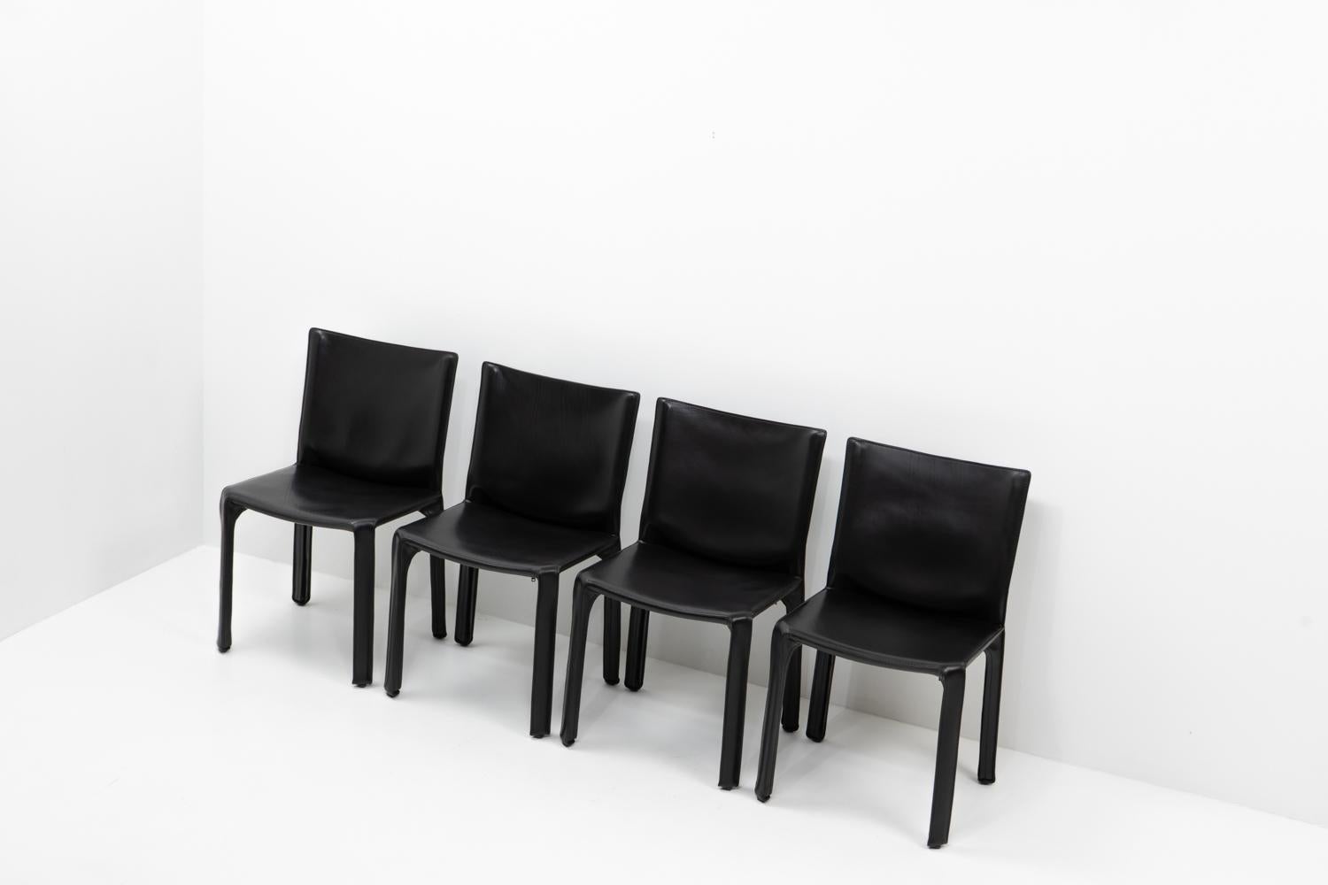 Fine XX secolo Mario Bellini per Cassina CAB 412, Set di quattro, anni '90 in vendita