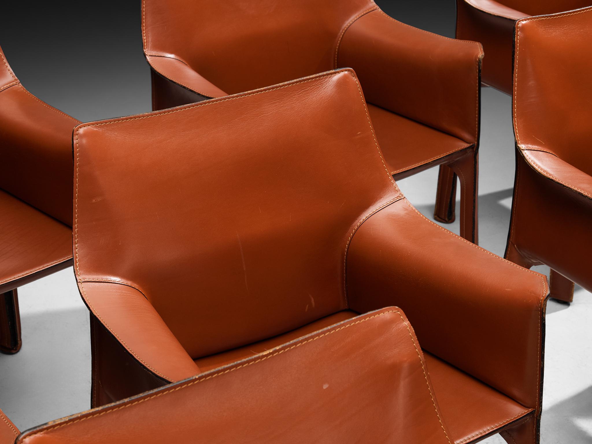 Mario Bellini für Cassina 'CAB 413' Esszimmerstühle aus gebranntem orangefarbenem Leder (Ende des 20. Jahrhunderts) im Angebot