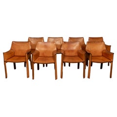 Mario Bellini para Cassina CAB 413 Conjunto de OCHO sillas de comedor de cuero coñac