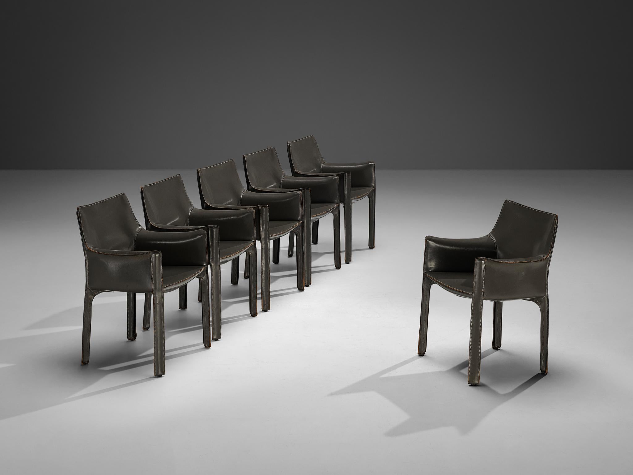 Mario Bellini for Cassina CAB 413 Set of Six Dining Chairs in Grey Leather In Good Condition For Sale In Waalwijk, NL