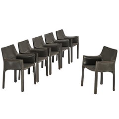 Mario Bellini per Cassina 413 Set di sei sedie da pranzo in pelle grigia