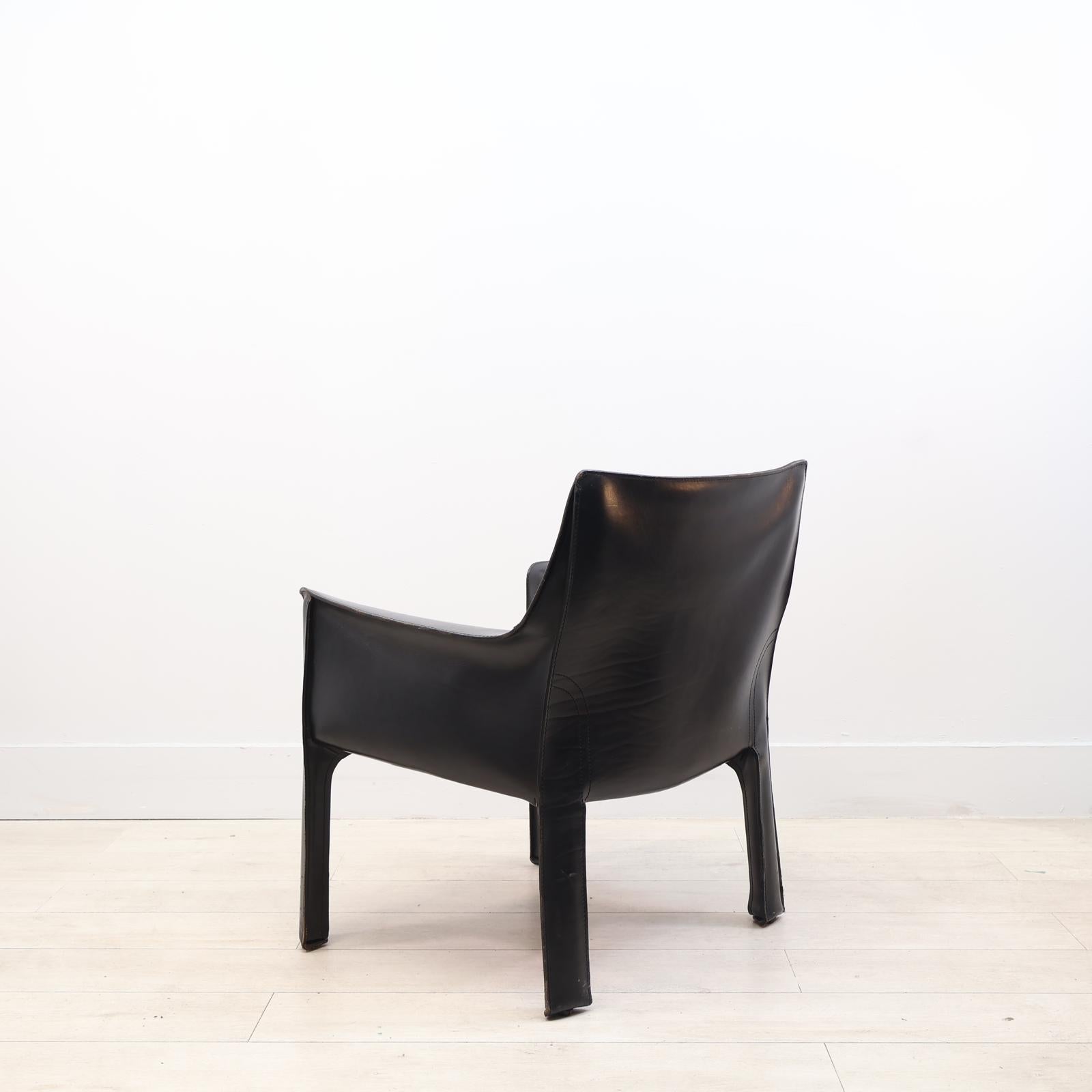 Mario Bellini for Cassina 'CAB 414'  Chairs in black stitched Leather For Sale 2