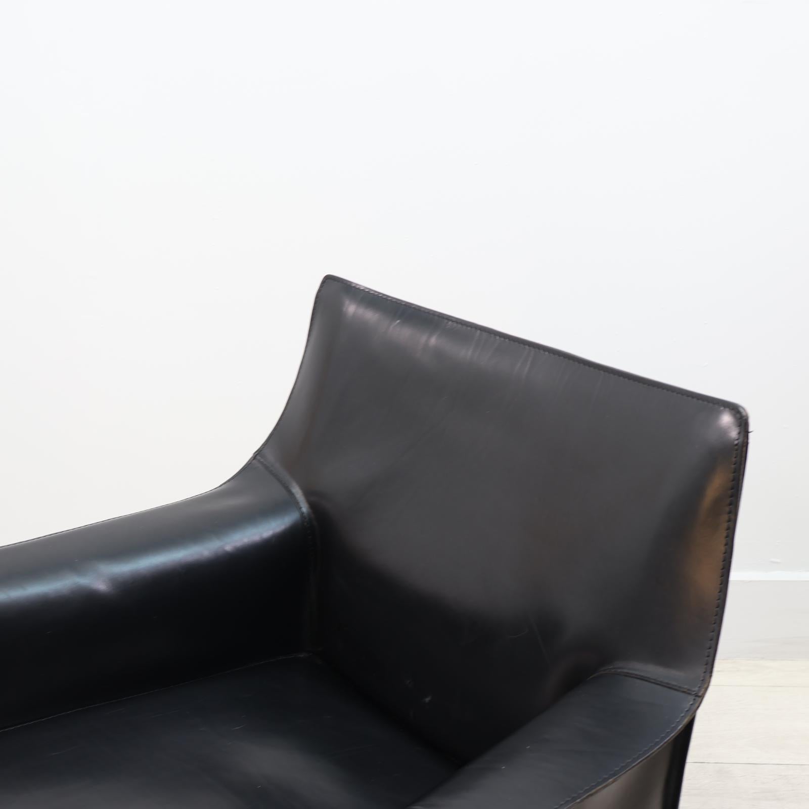 Mario Bellini for Cassina 'CAB 414'  Chairs in black stitched Leather For Sale 3