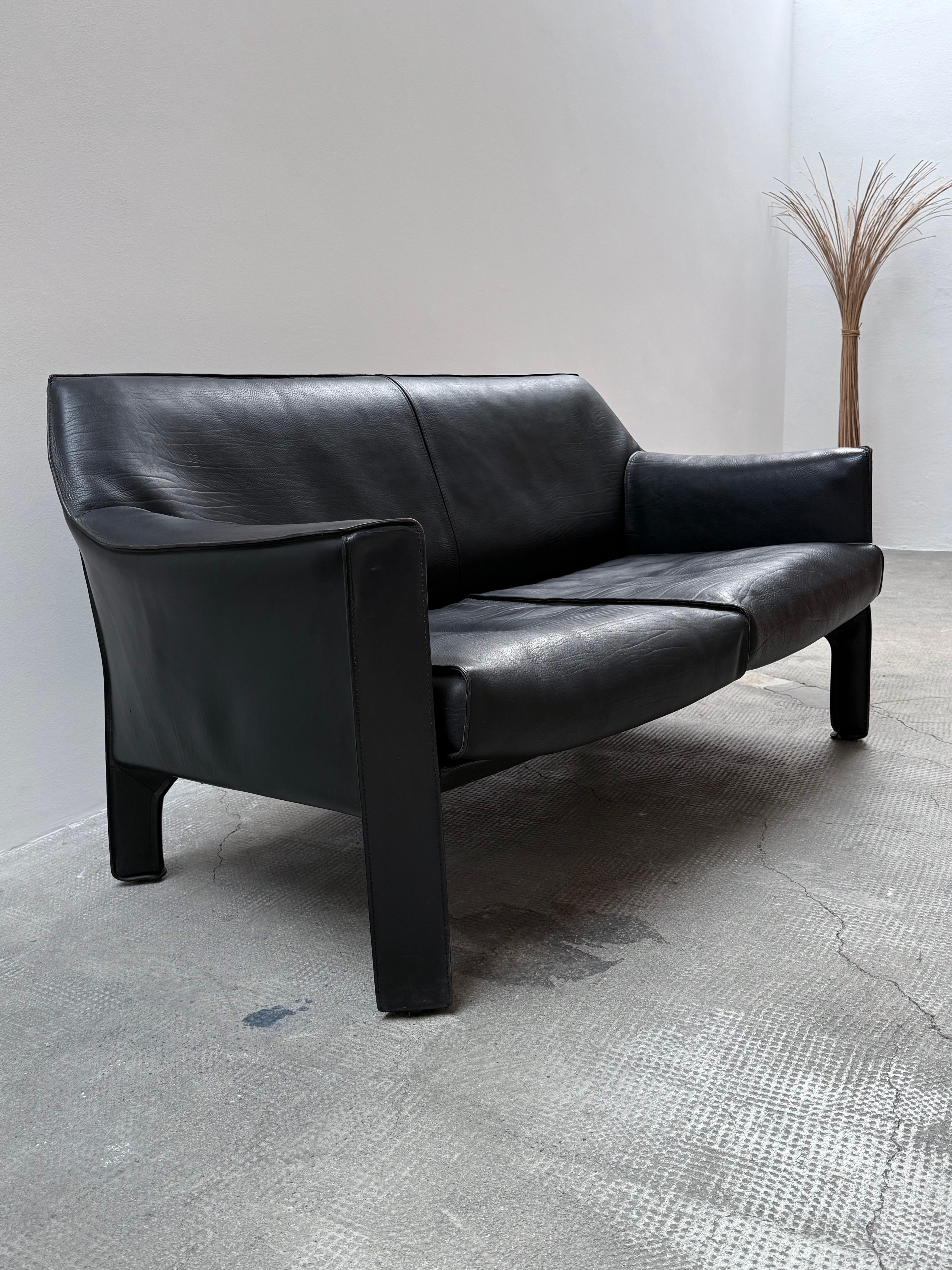 MARIO BELLINI FOR CASSINA CAB 415 ARMCHAIR & SOFA SADDLE LEATHER, ITALY 1980s In Good Condition In Reutlingen, DE