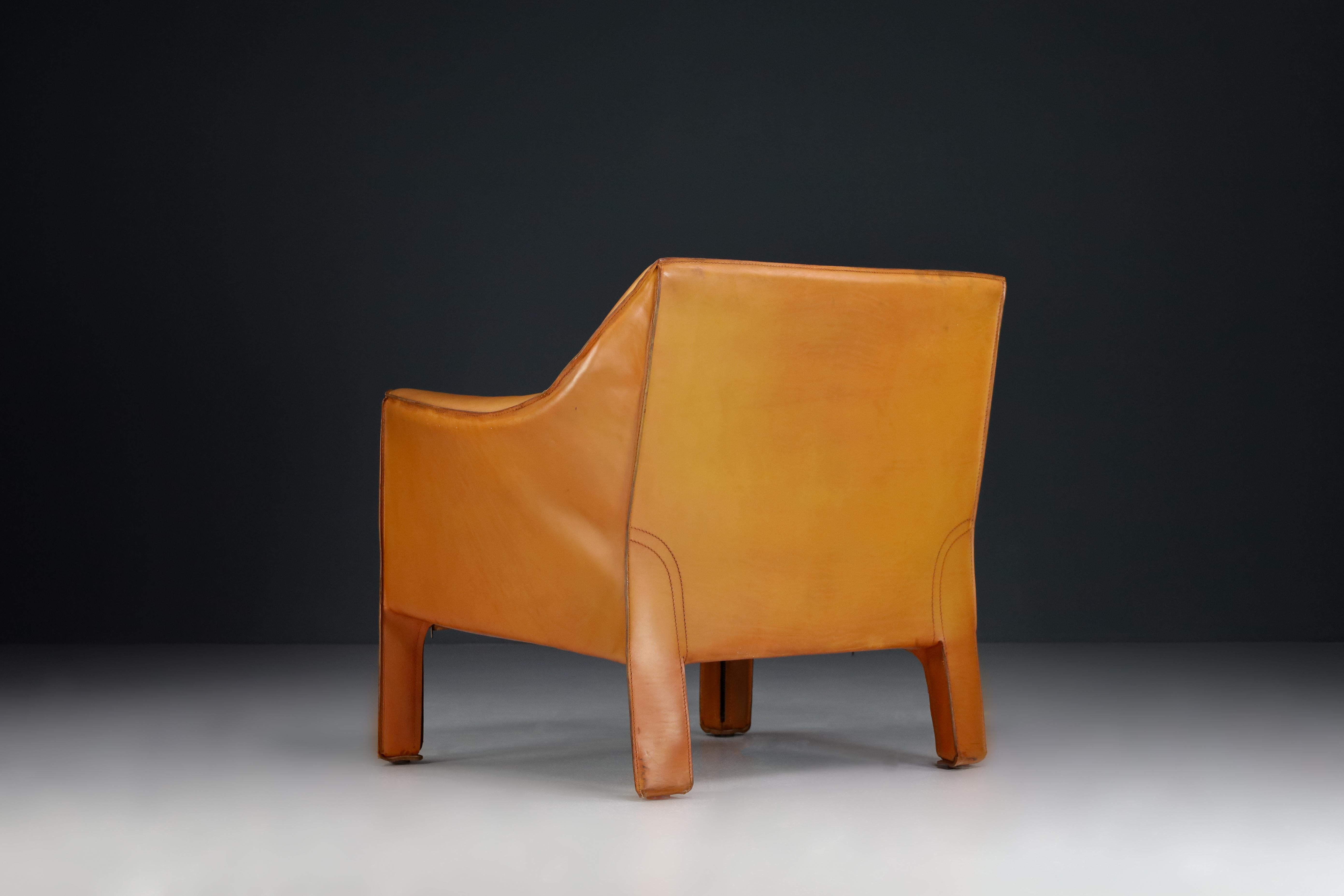 20th Century Mario Bellini for Cassina Cab 415 Buffalo Cognac Leather Club Chairs Italy 1980s