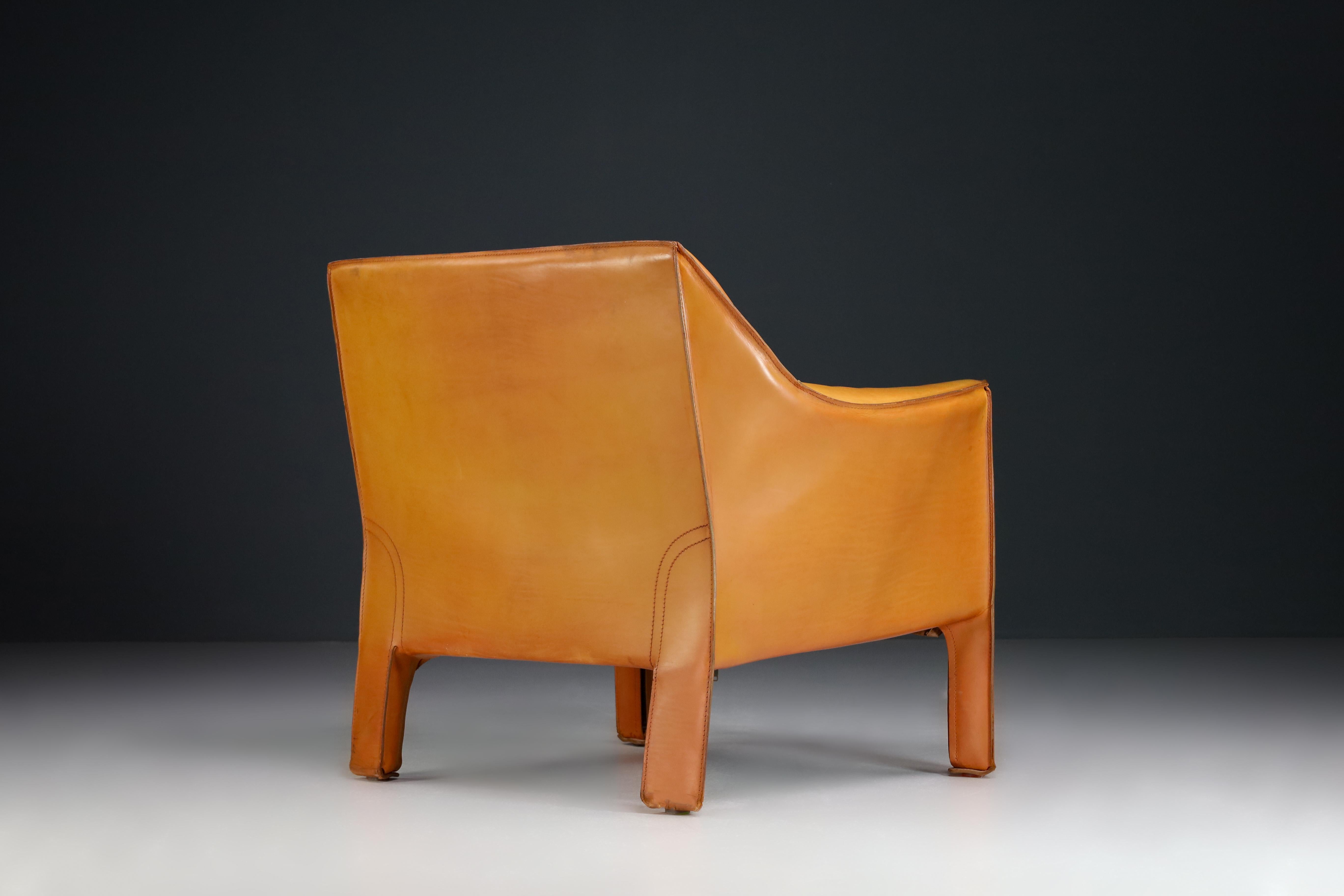 Mario Bellini for Cassina Cab 415 Buffalo Cognac Leather Club Chairs Italy 1980s 1